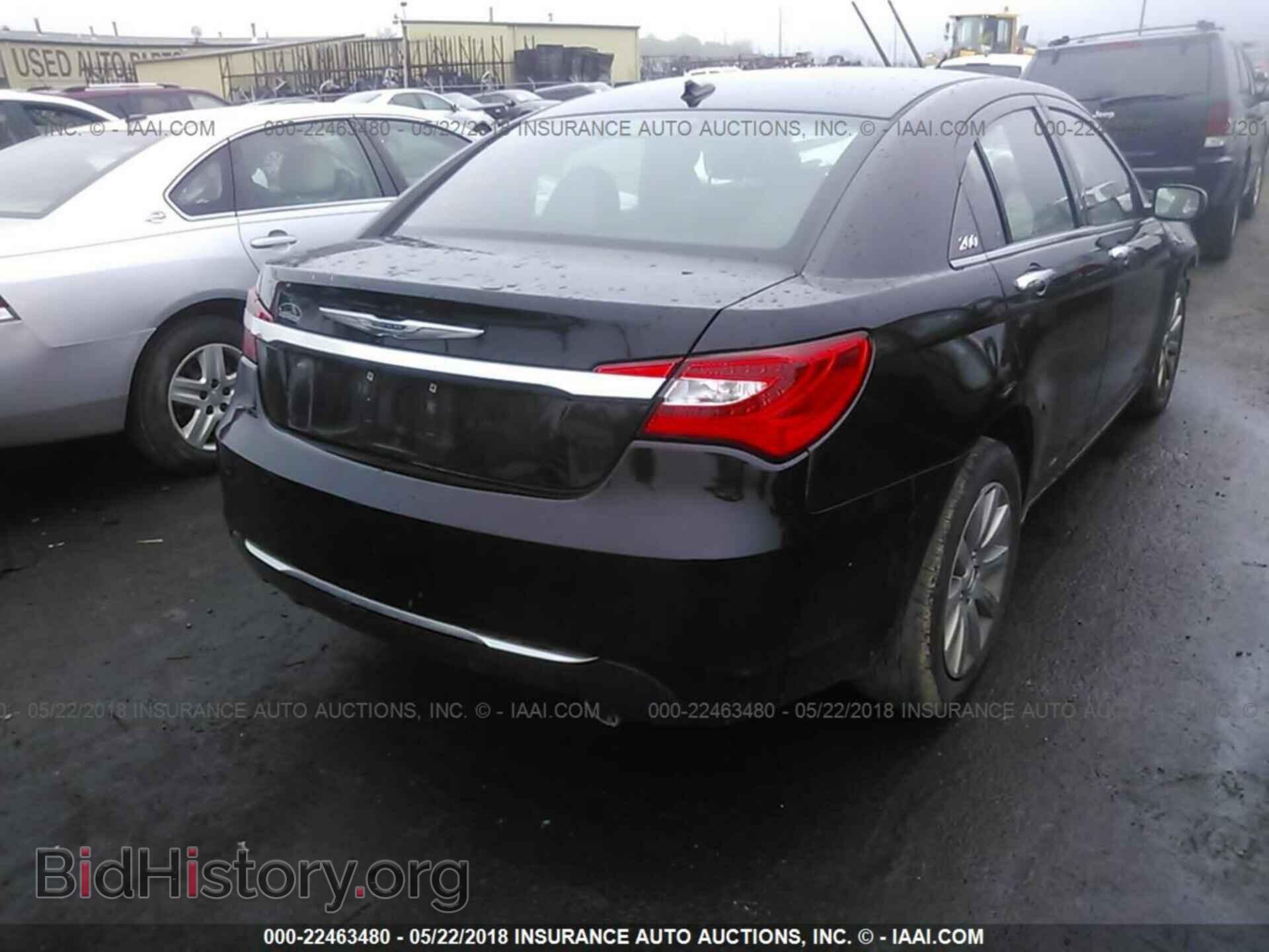 2013 Chrysler 200 - VIN: 1C3CCBCG6DN674840 - Photo 4