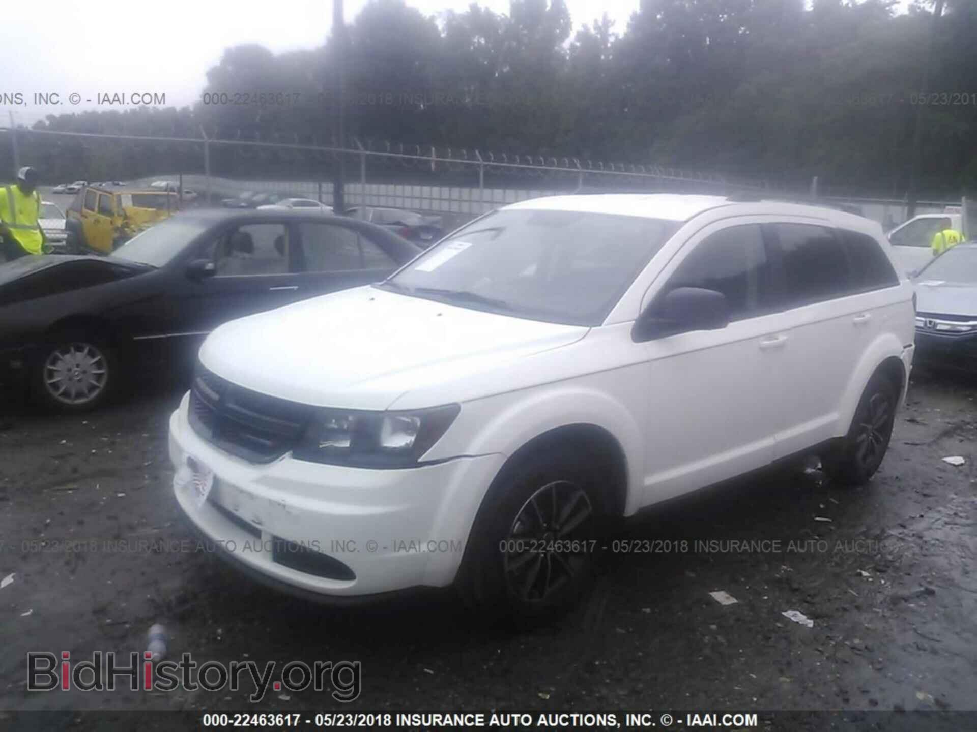 2018 Dodge Journey - VIN: 3C4PDCAB0JT309749 - Photo 2