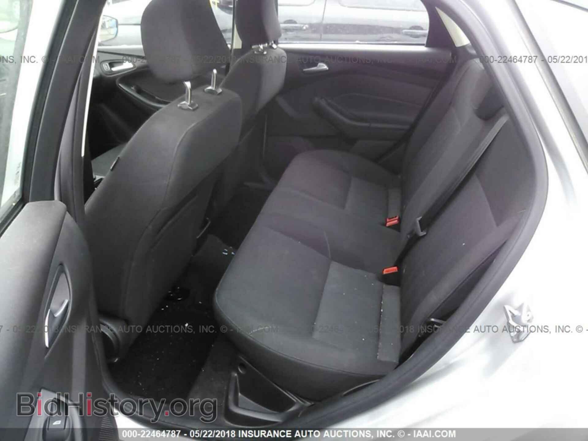 2015 Ford Focus - VIN: 1FADP3F29FL384395 - Photo 8