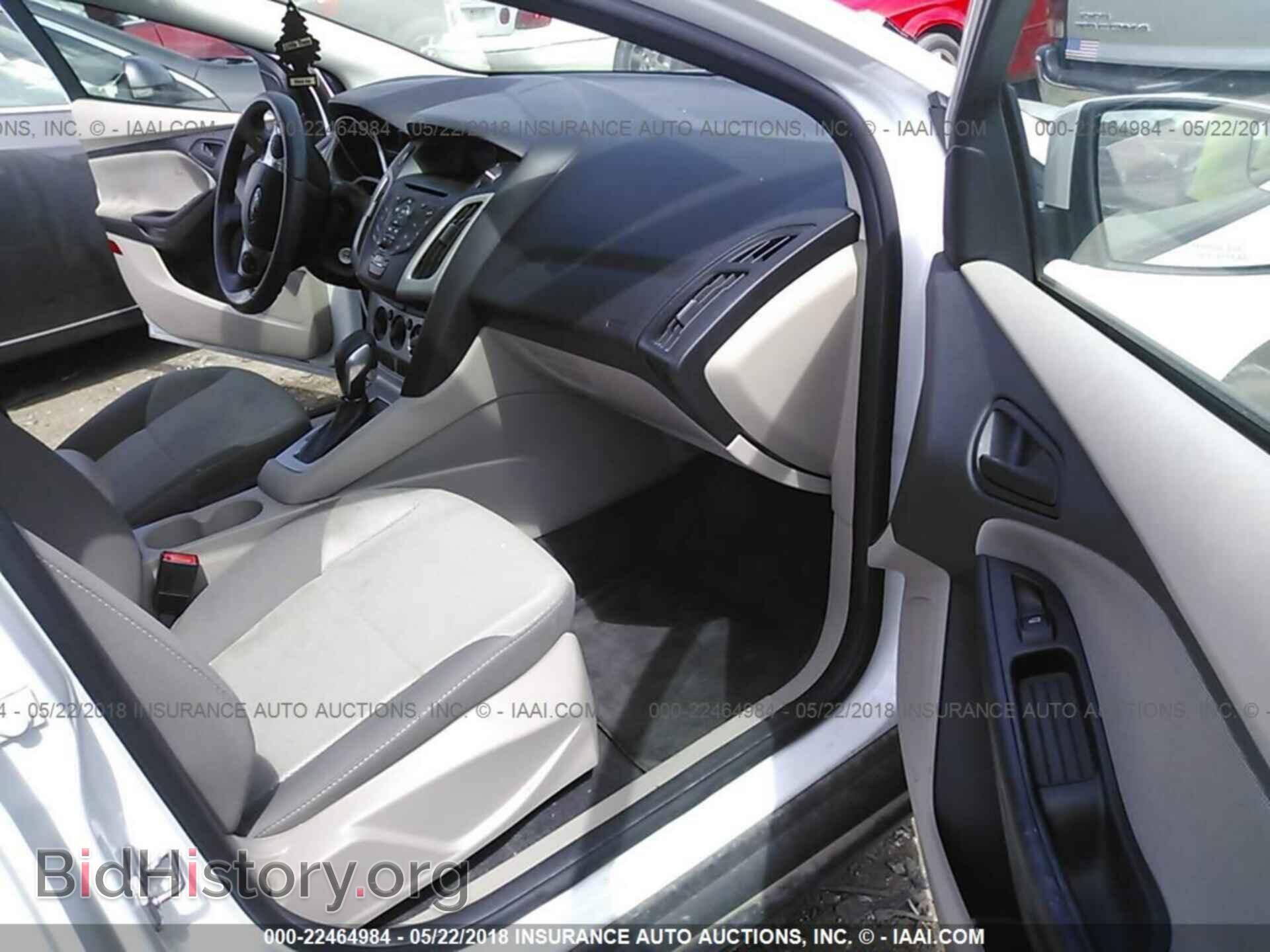 2012 Ford Focus - VIN: 1FAHP3F2XCL352603 - Photo 5