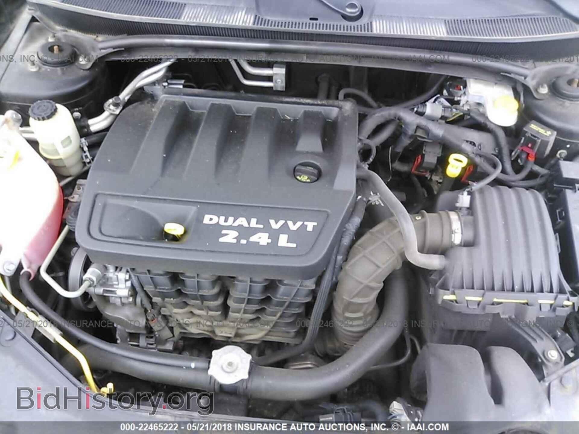 2014 Chrysler 200 - VIN: 1C3CCBBB2EN137745 - Photo 10