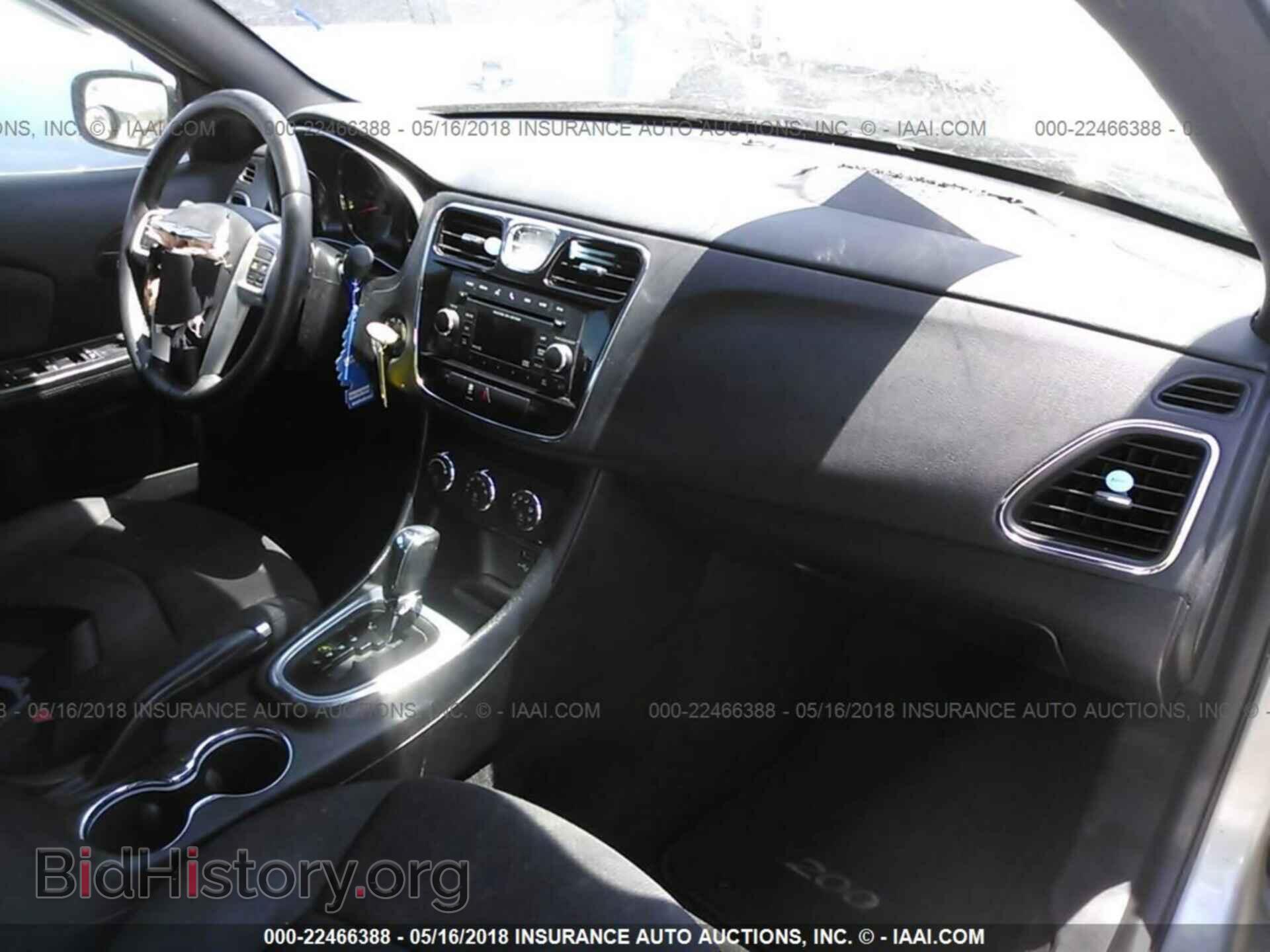 2013 Chrysler 200 - VIN: 1C3CCBBB1DN509879 - Фото 5