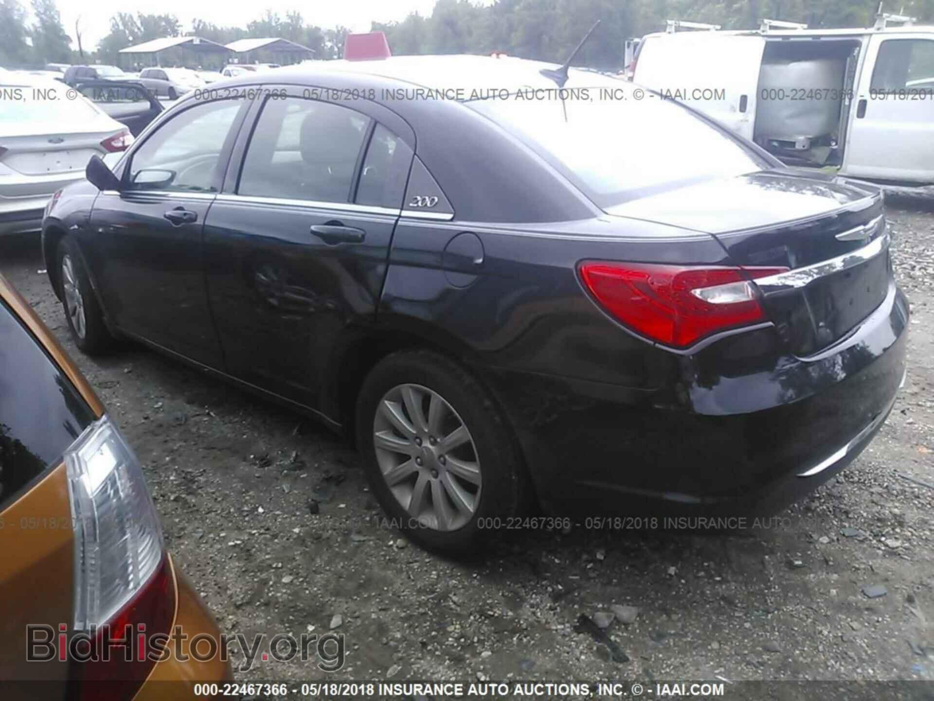 2013 Chrysler 200 - VIN: 1C3CCBBB1DN570343 - Фото 3