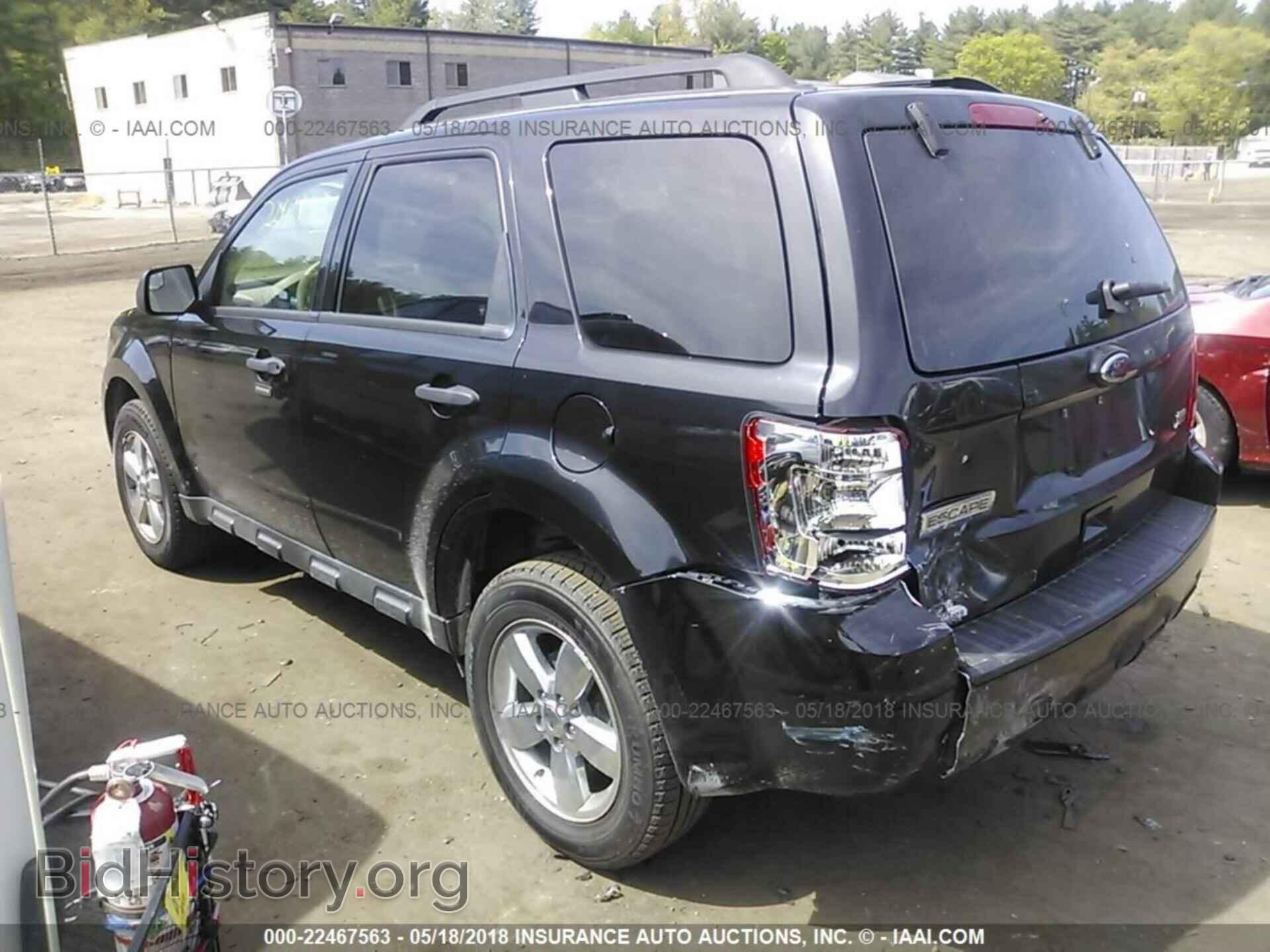 2011 Ford Escape - VIN: 1FMCU9DG1BKA65374 - Фото 3