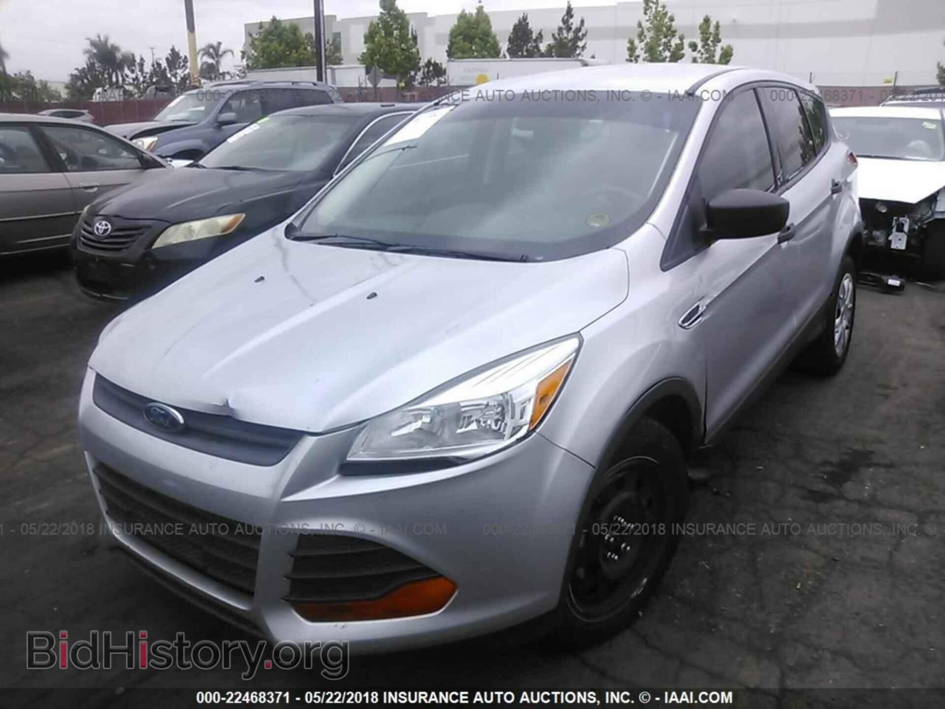 2014 Ford Escape - VIN: 1FMCU0F77EUD37640 - Фото 2
