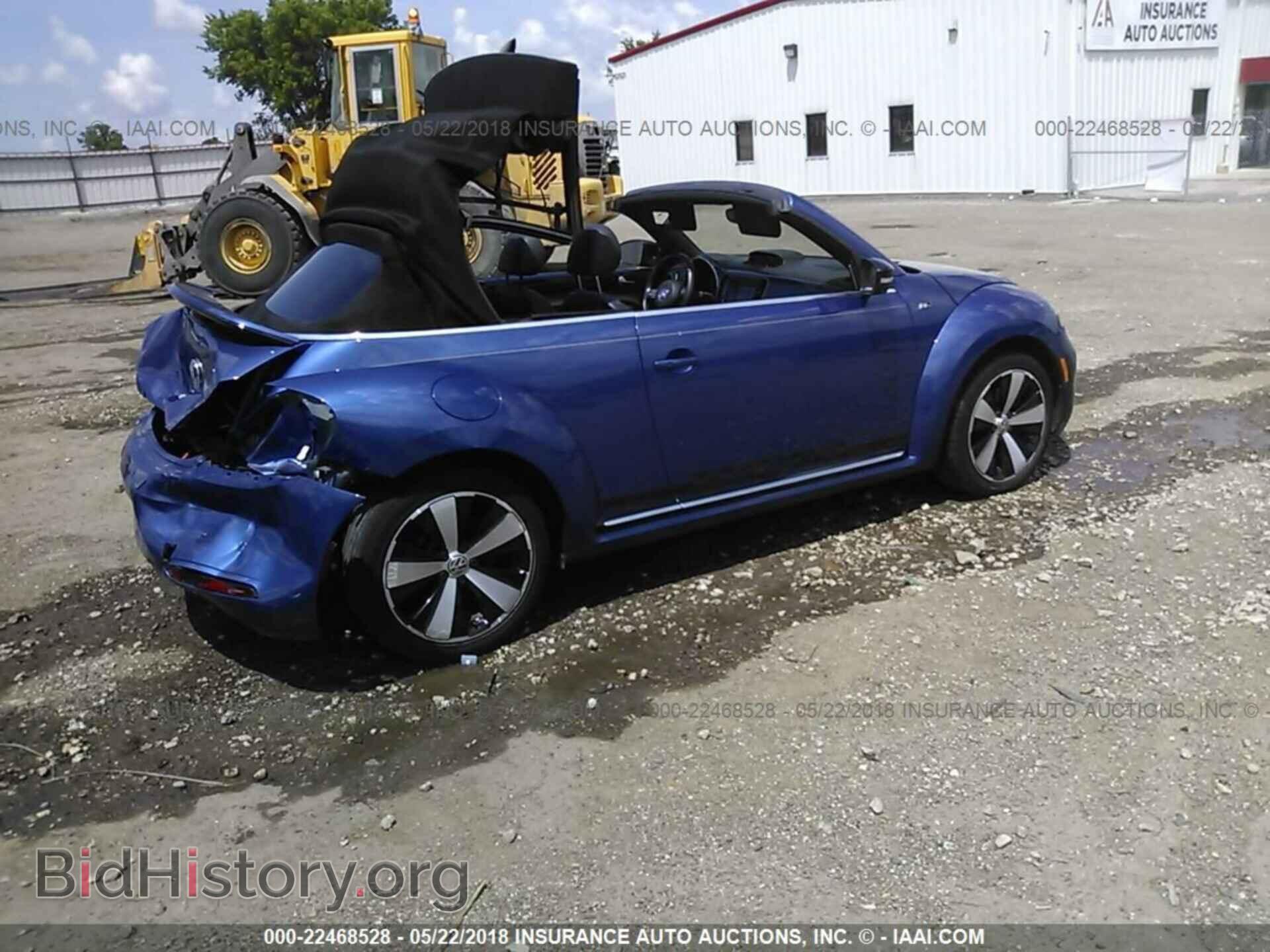 2014 Volkswagen Beetle - VIN: 3VW7S7AT6EM813466 - Фото 4