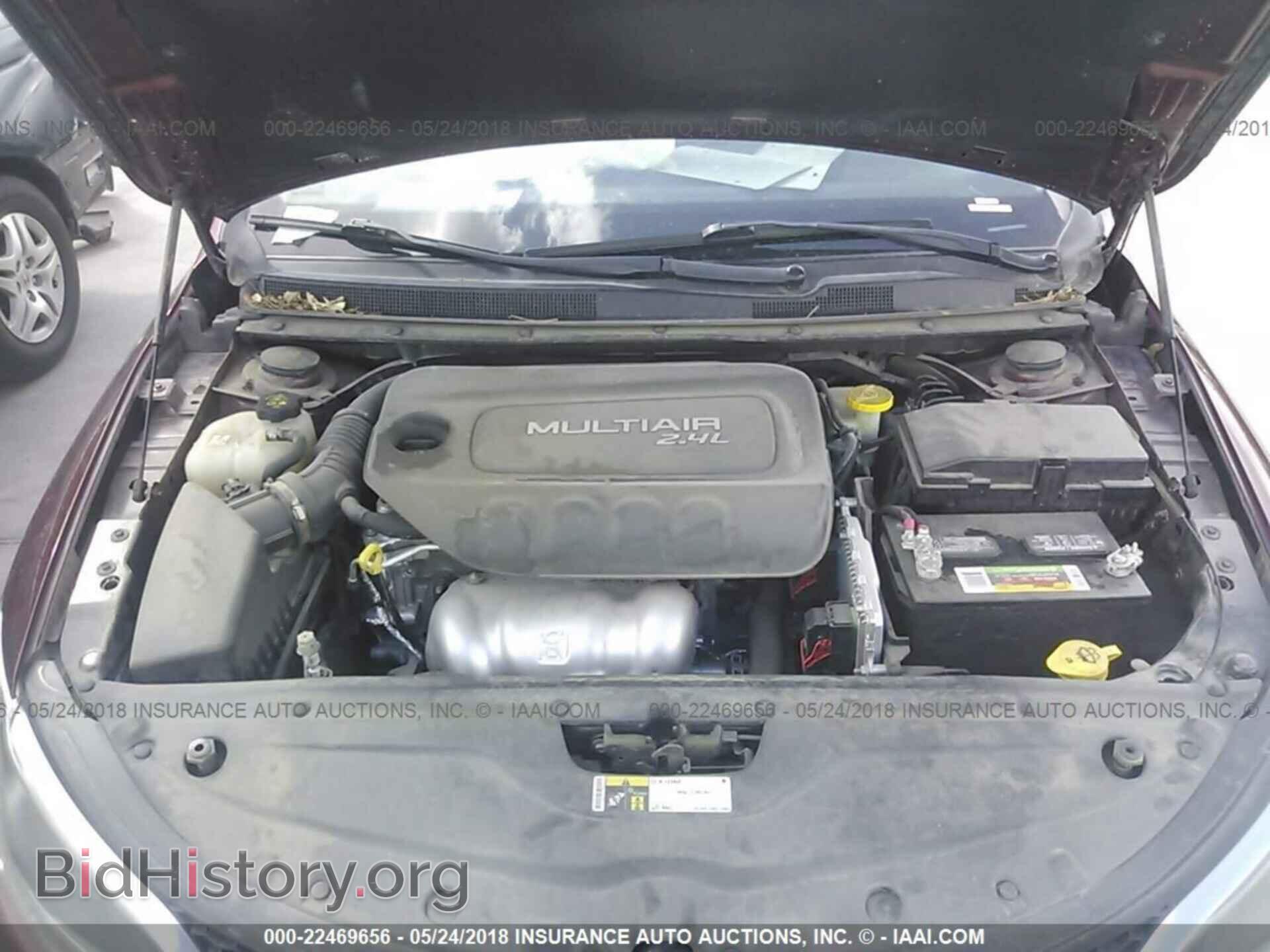 2016 Chrysler 200 - VIN: 1C3CCCAB2GN167435 - Фото 10