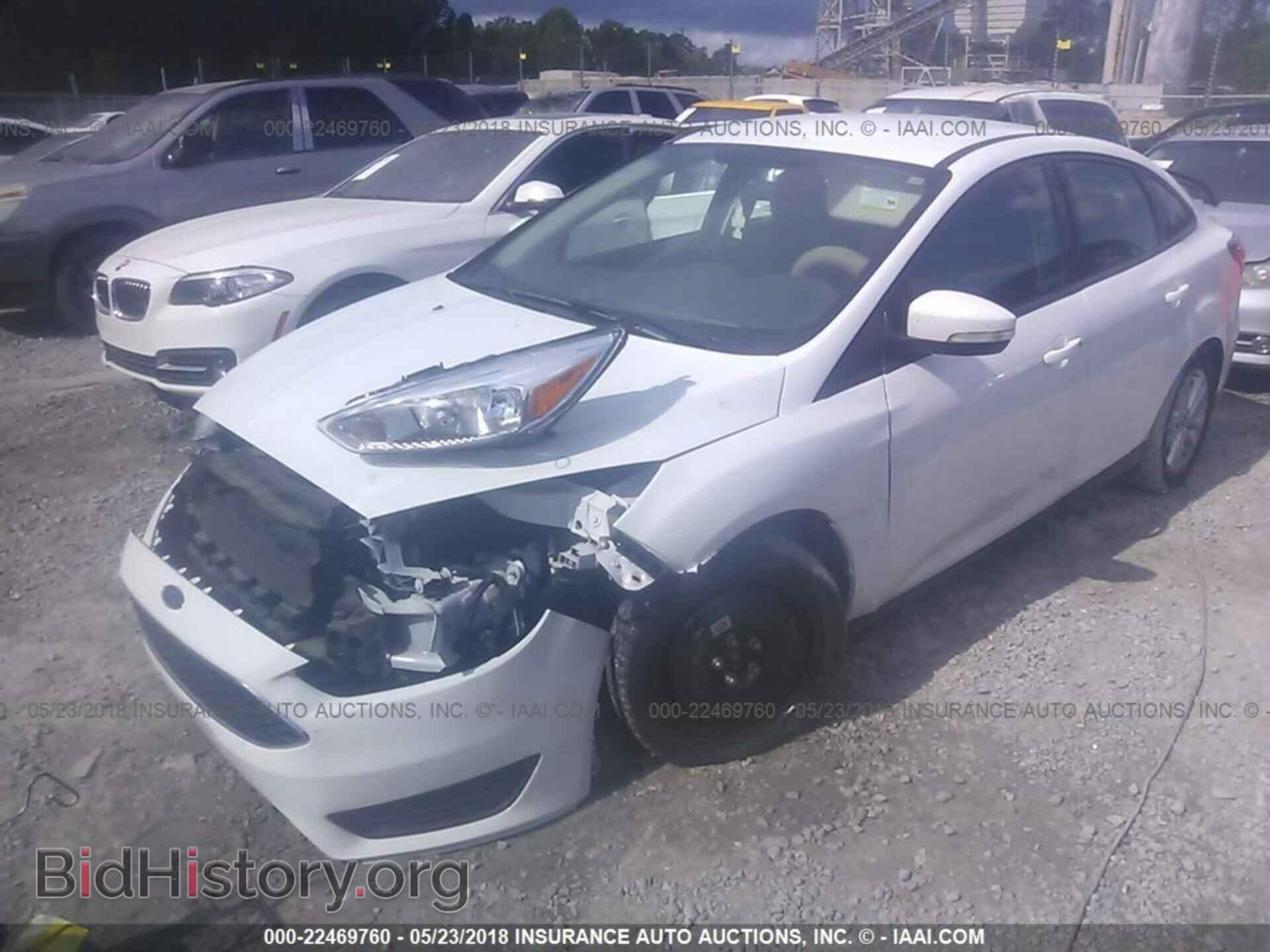 2016 Ford Focus - VIN: 1FADP3F20GL270013 - Photo 2