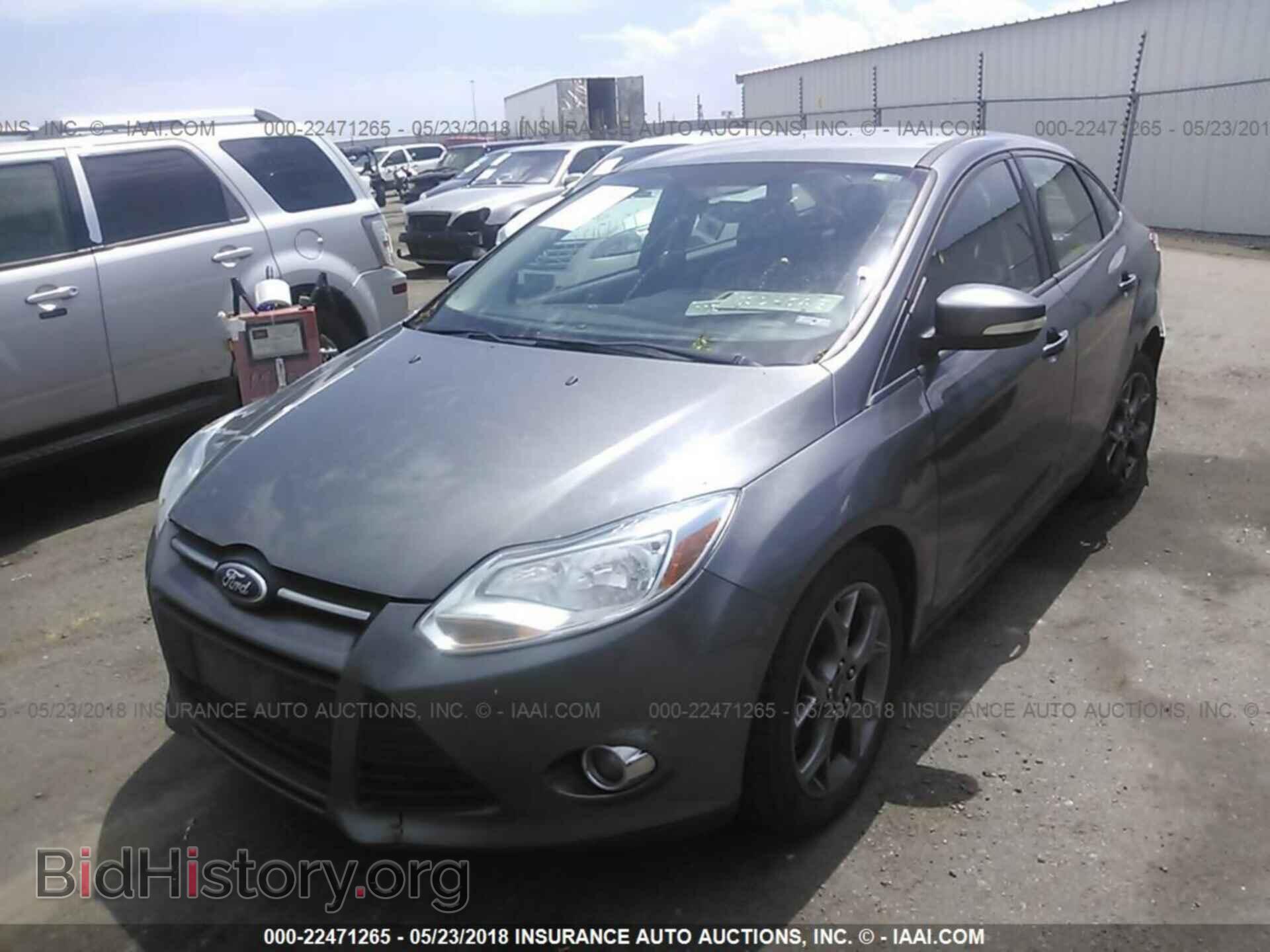 2013 Ford Focus - VIN: 1FADP3F27DL276340 - Photo 2
