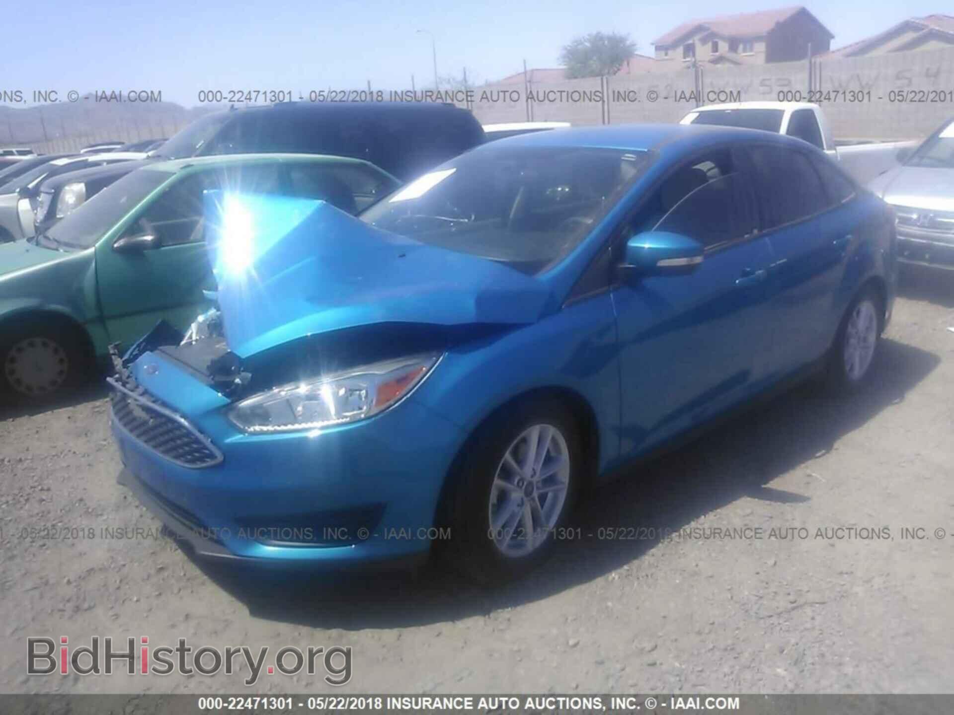 2016 Ford Focus - VIN: 1FADP3F25GL336958 - Photo 2