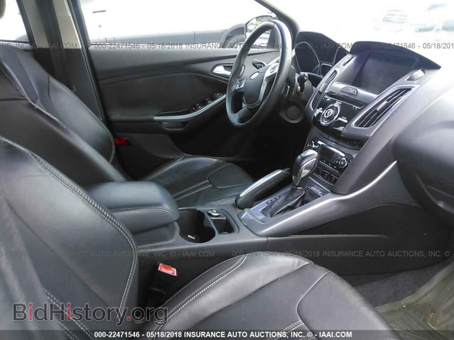 2012 Ford Focus - VIN: 1FAHP3N26CL324413 - Photo 5