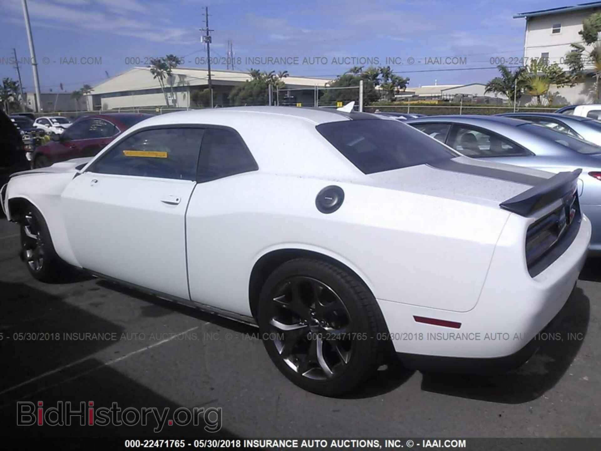 2016 Dodge Challenger - VIN: 2C3CDZAGXGH336282 - Photo 3