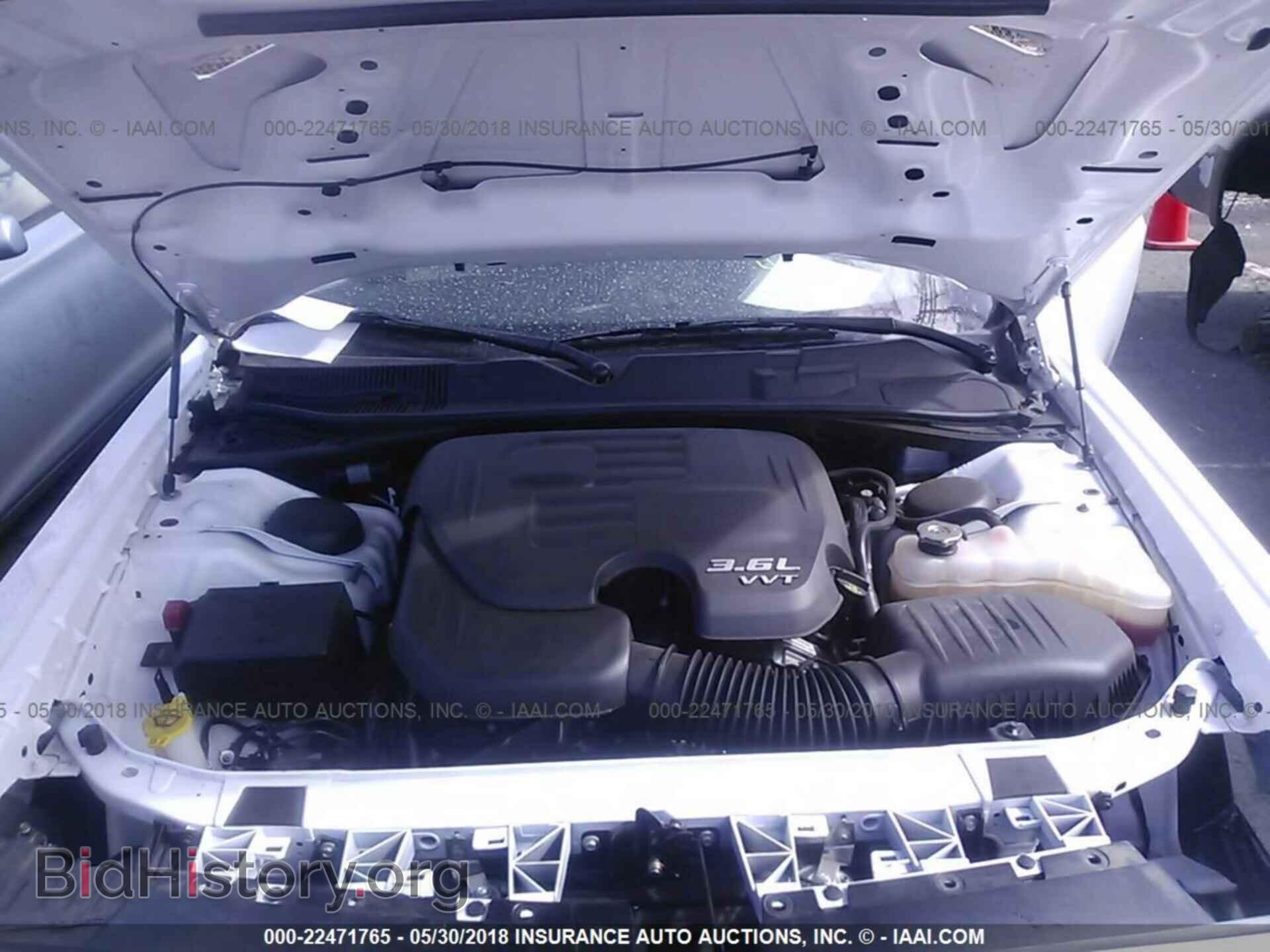 2016 Dodge Challenger - VIN: 2C3CDZAGXGH336282 - Photo 10
