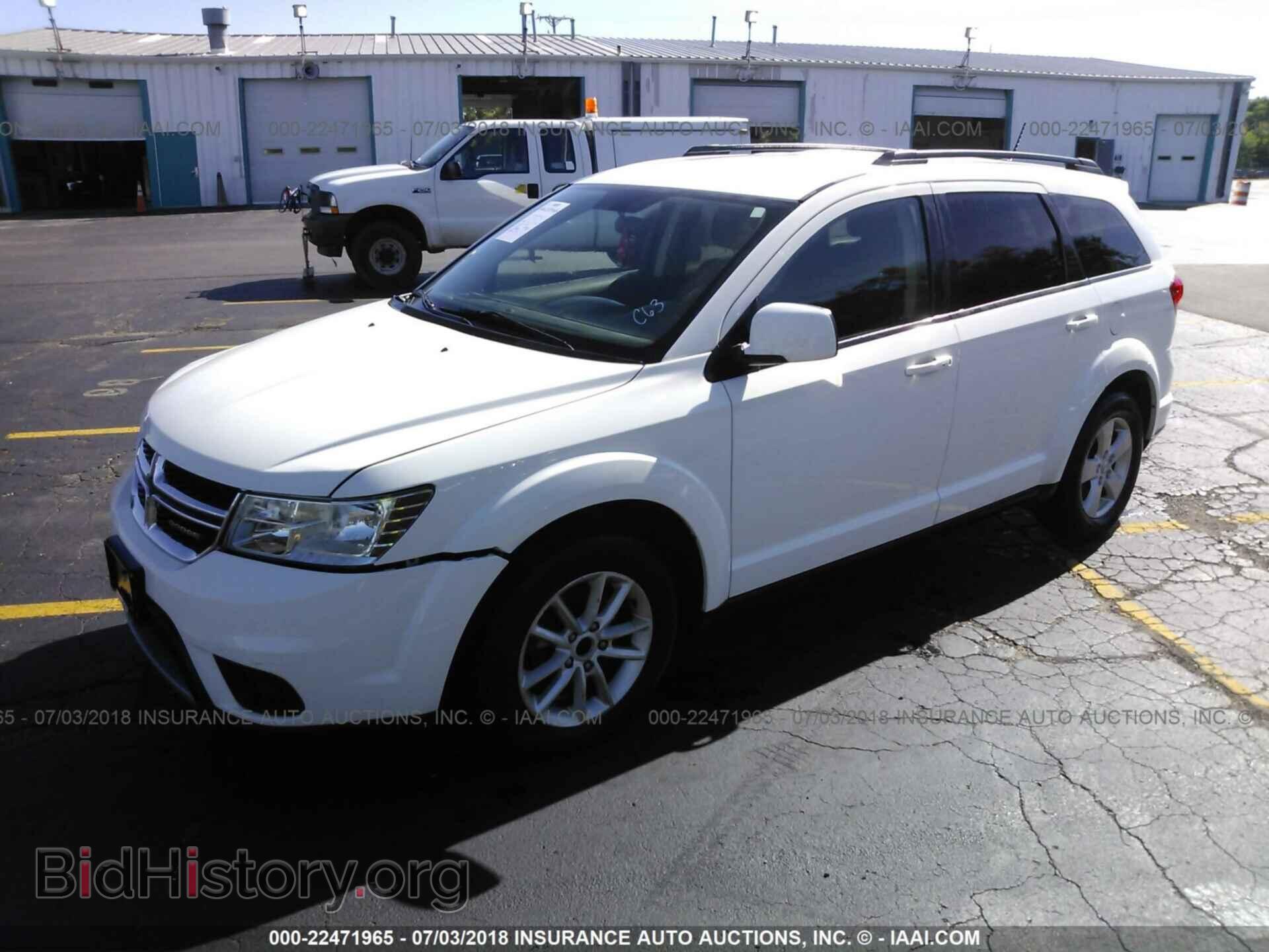 2013 Dodge Journey - VIN: 3C4PDCBG7DT648135 - Фото 2