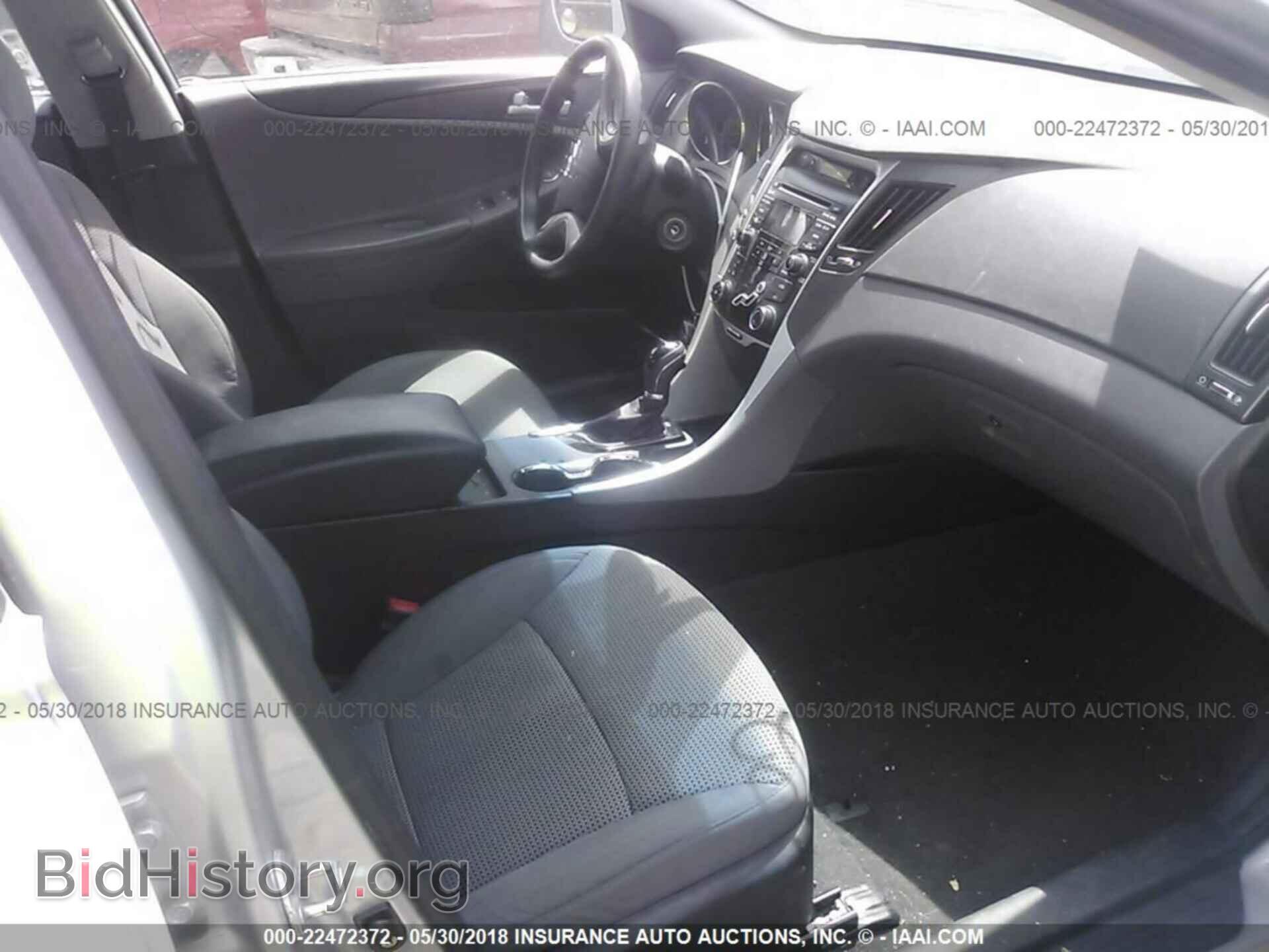 2012 Hyundai Sonata - VIN: 5NPEB4AC8CH329603 - Photo 5
