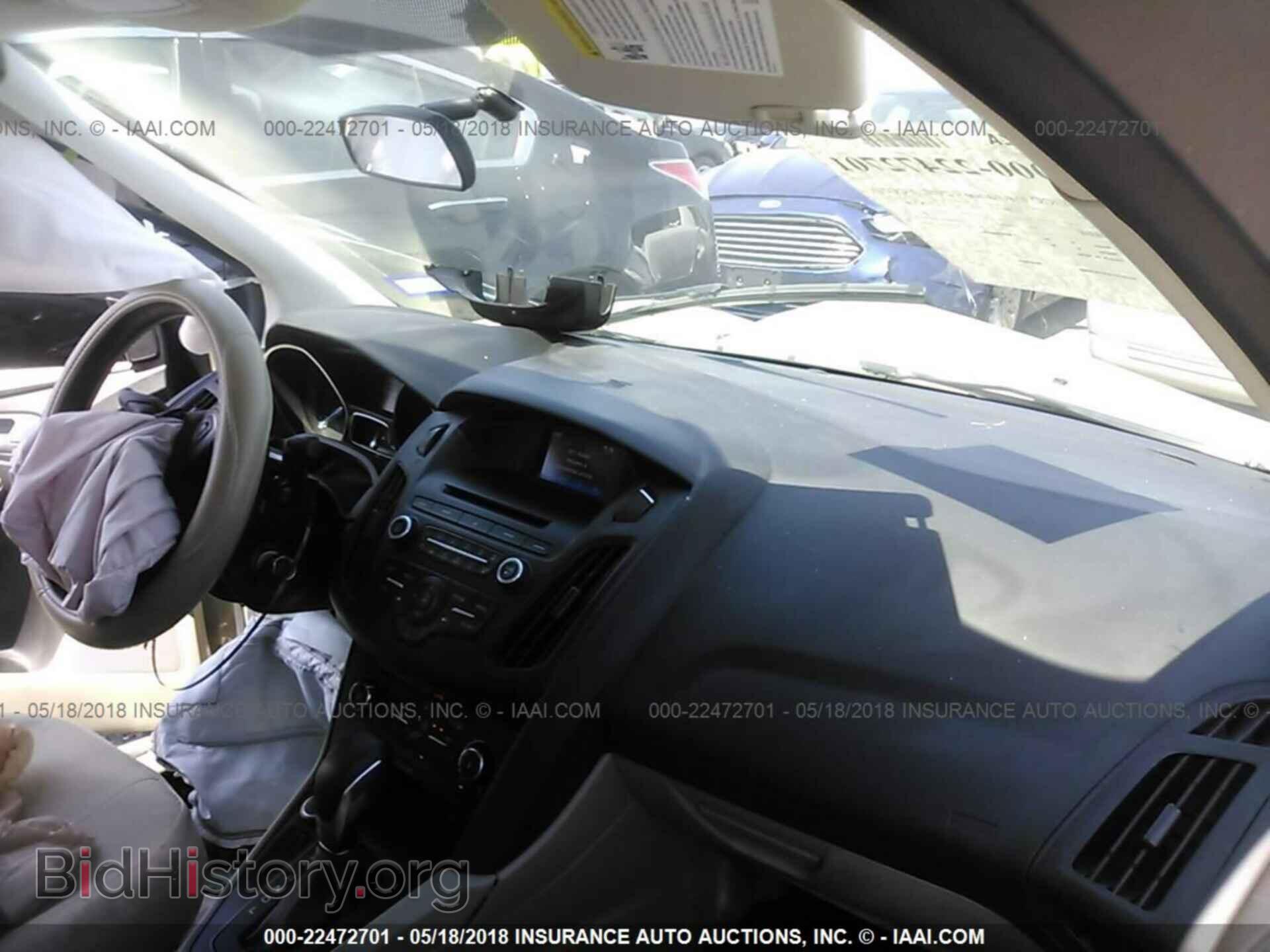 2017 Ford Focus - VIN: 1FADP3F21HL244313 - Photo 5