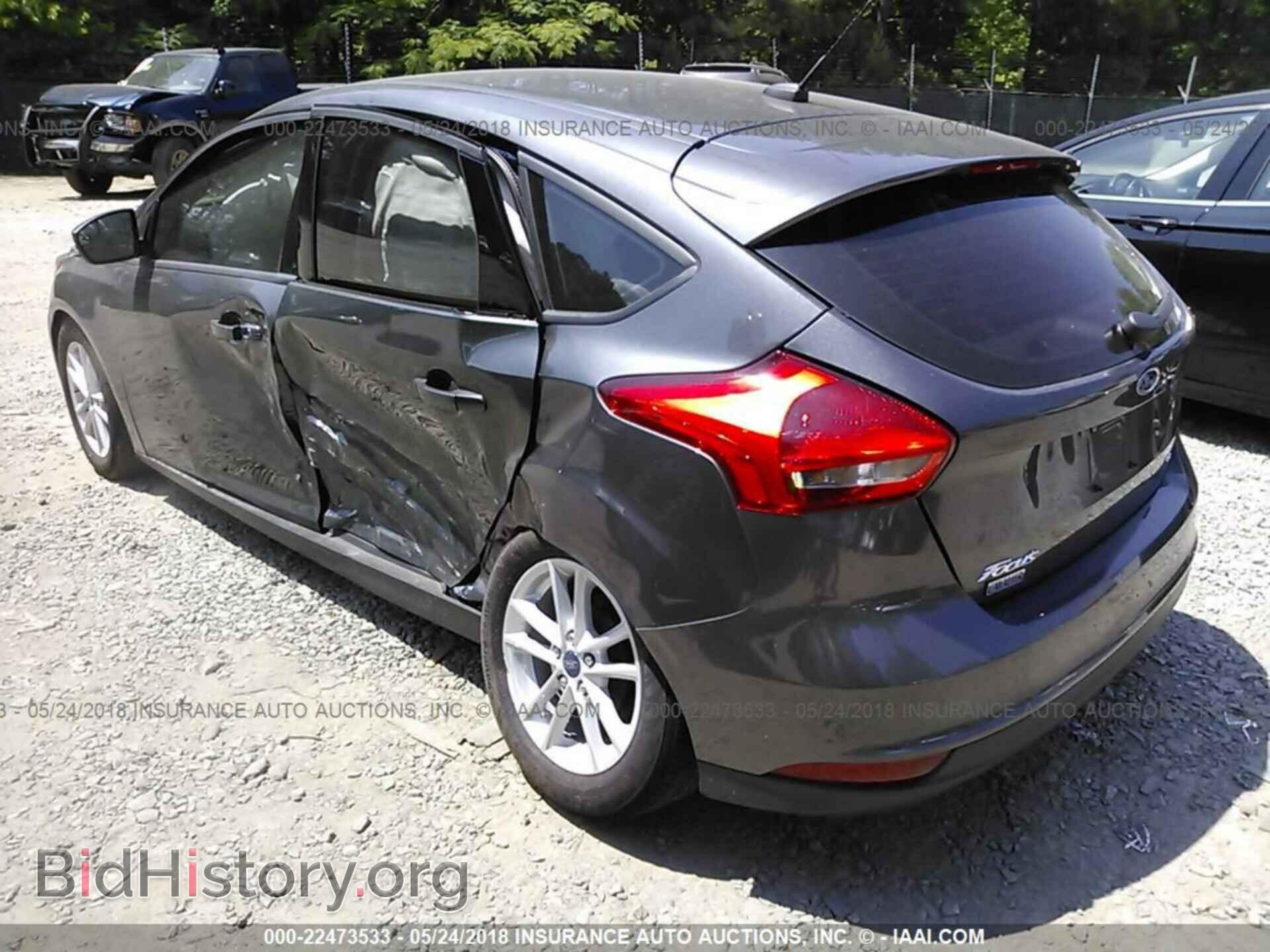 2017 Ford Focus - VIN: 1FADP3K22HL317615 - Photo 3