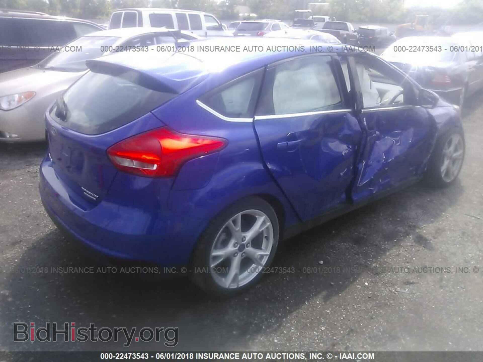 2015 Ford Focus - VIN: 1FADP3N2XFL217609 - Photo 4