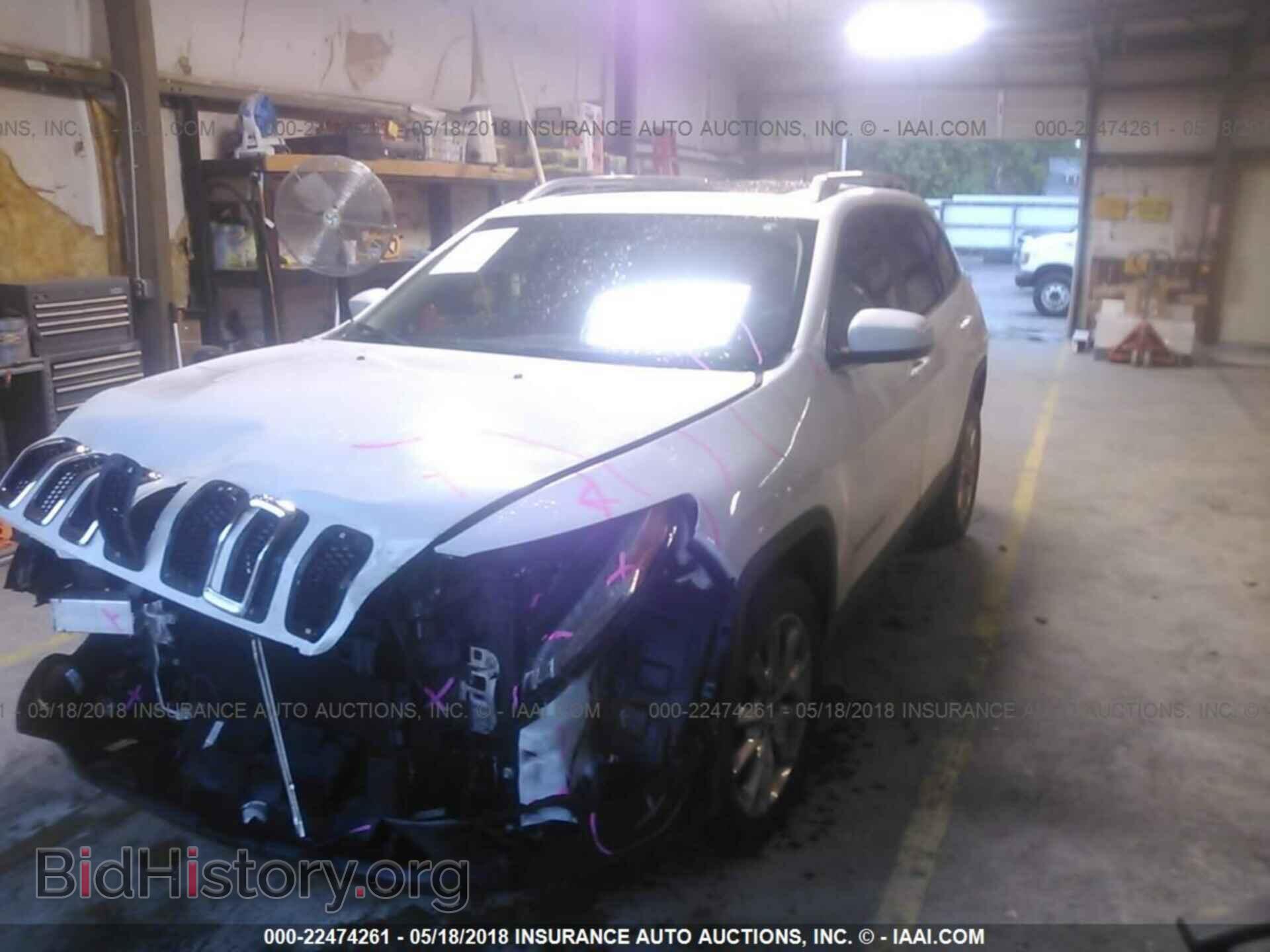 2015 Jeep Cherokee - VIN: 1C4PJLDB3FW579385 - Фото 2