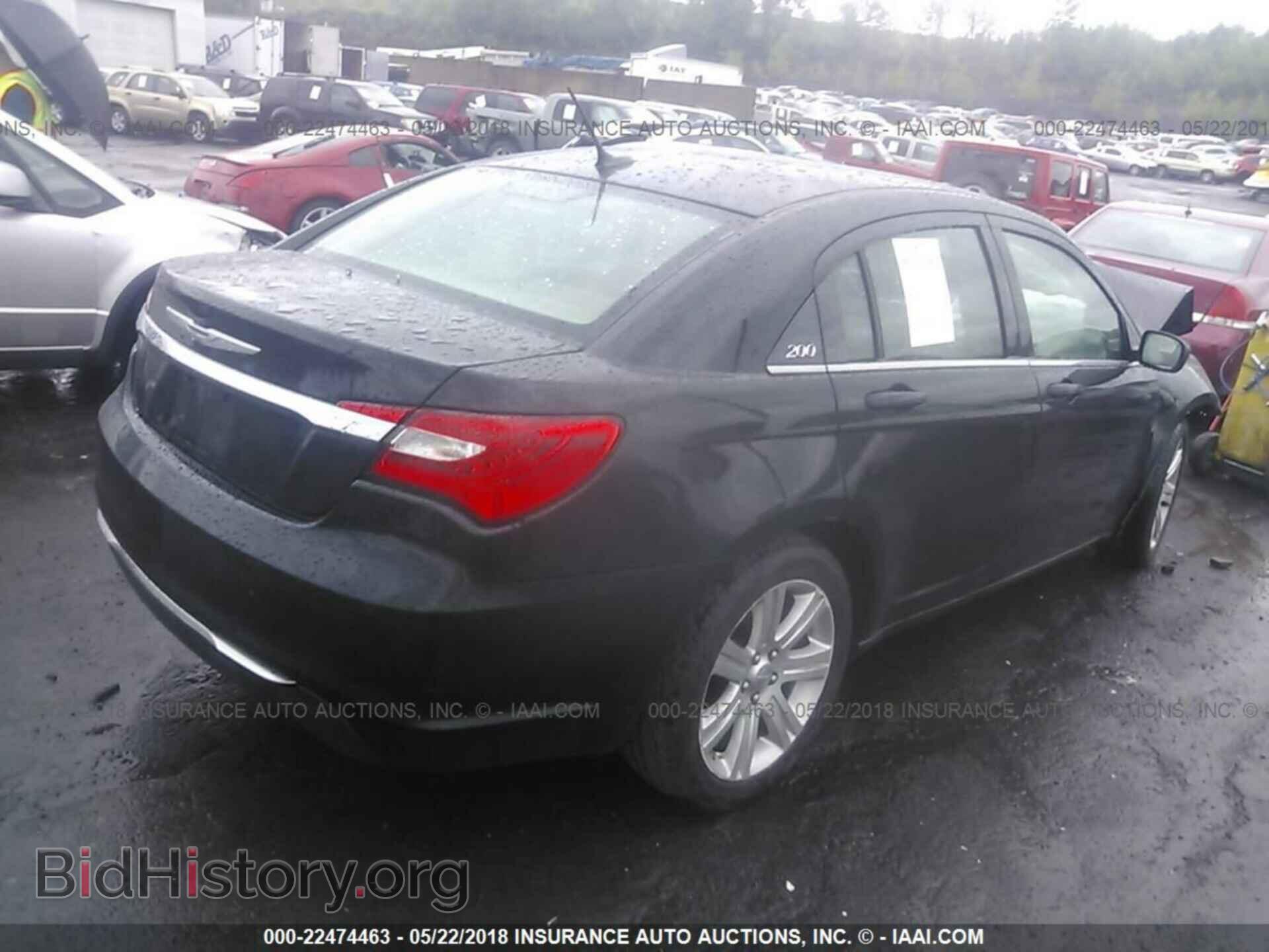 2013 Chrysler 200 - VIN: 1C3CCBAB6DN669385 - Photo 4
