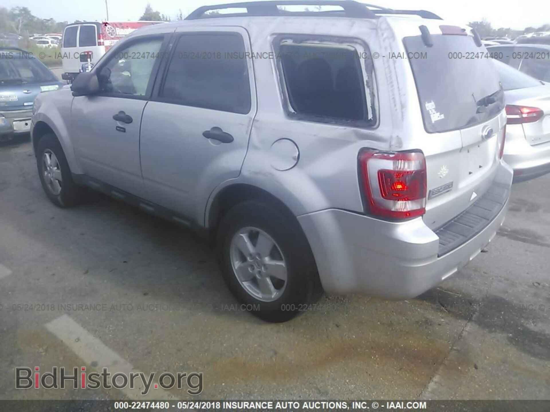 2012 Ford Escape - VIN: 1FMCU0D71CKA96928 - Фото 3