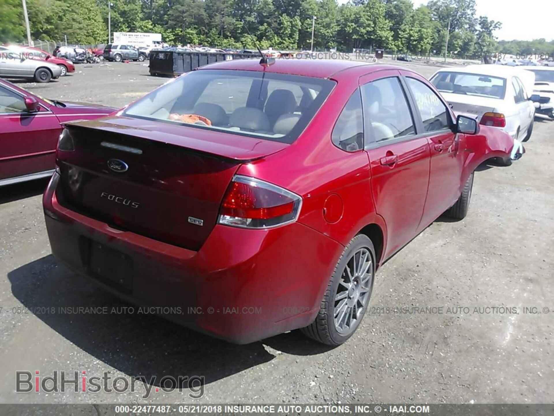 2011 Ford Focus - VIN: 1FAHP3GN1BW100647 - Фото 4