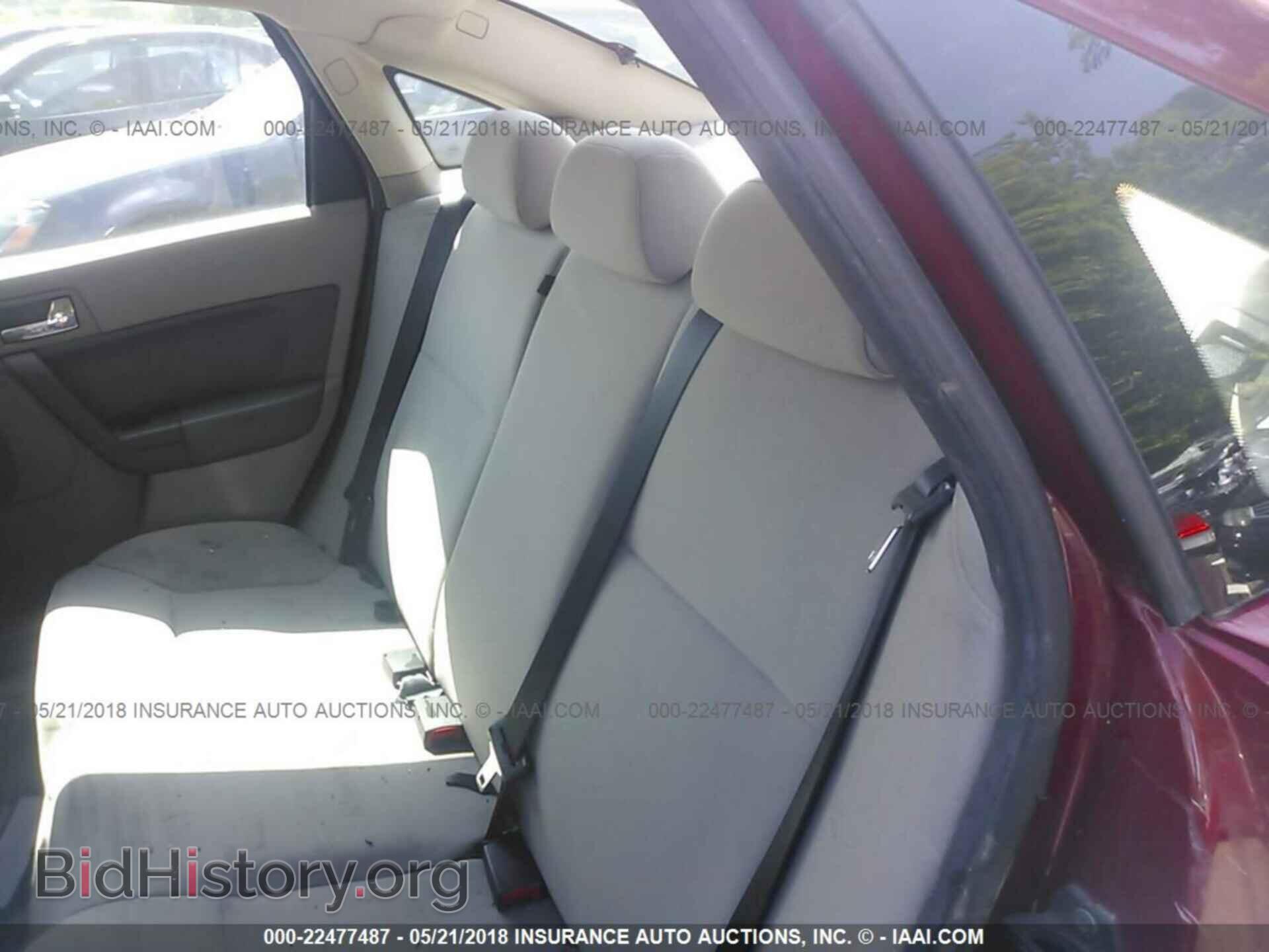 2011 Ford Focus - VIN: 1FAHP3GN1BW100647 - Фото 8