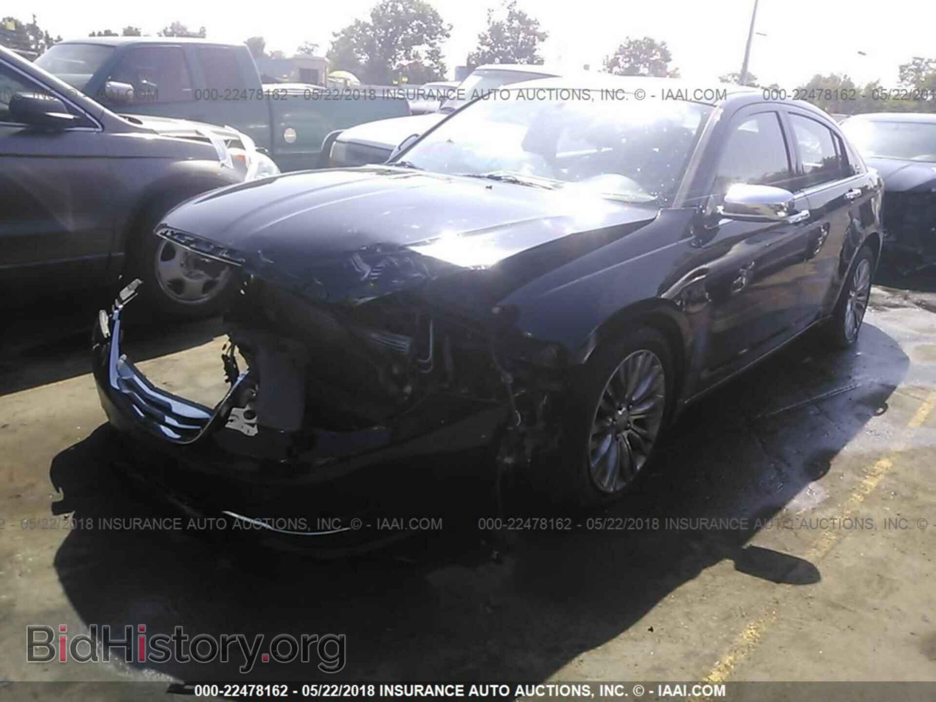 2012 Chrysler 200 - VIN: 1C3CCBCBXCN121465 - Фото 2