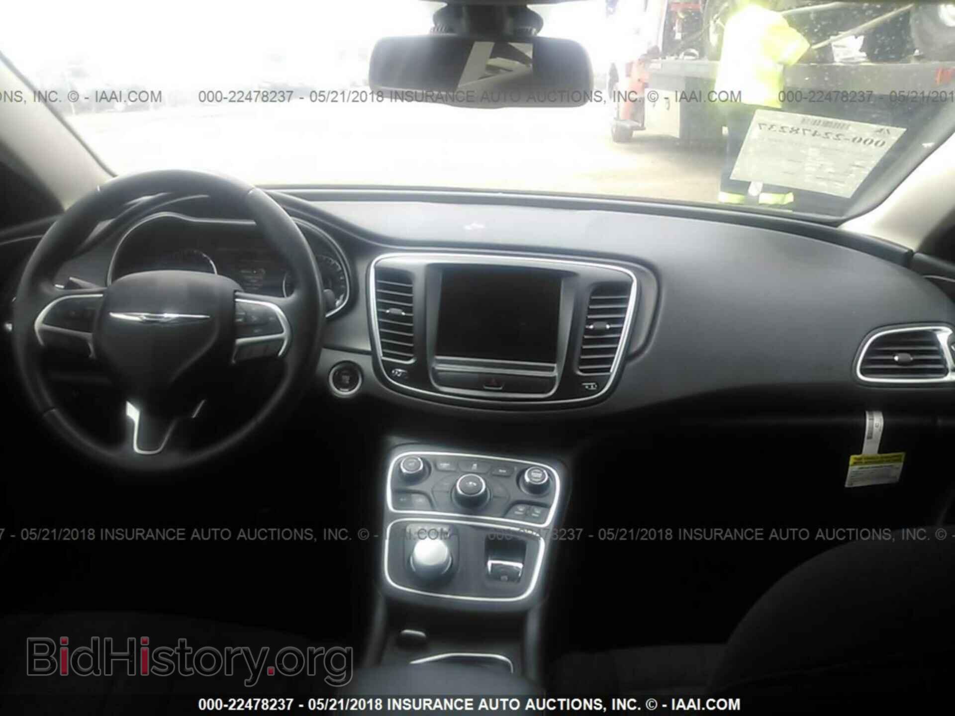 2016 Chrysler 200 - VIN: 1C3CCCAB4GN174029 - Photo 5