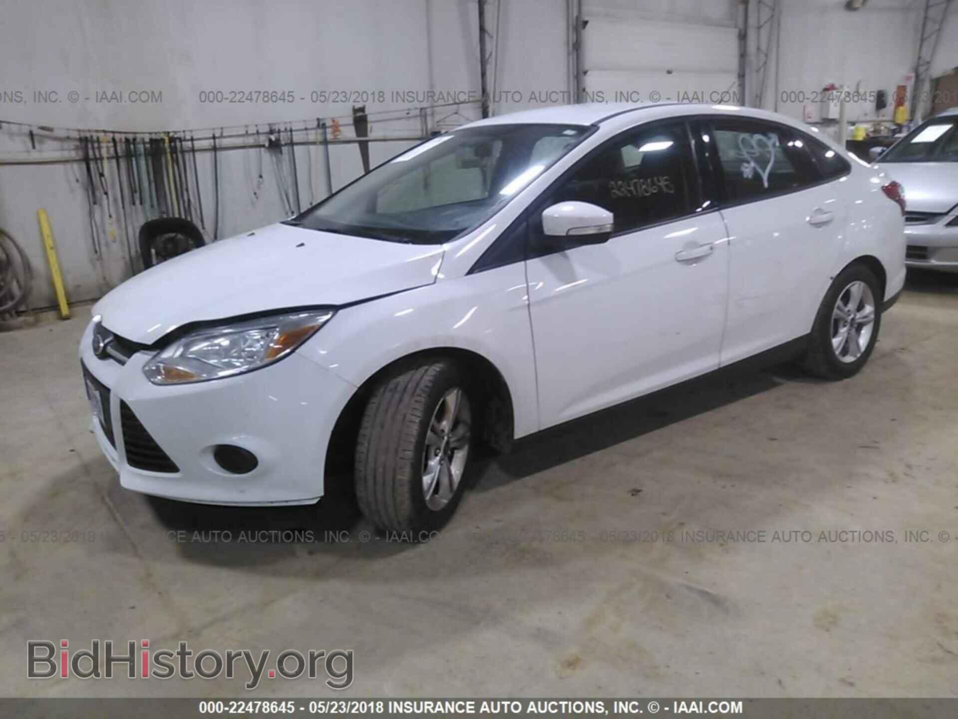 2013 Ford Focus - VIN: 1FADP3F29DL250712 - Photo 2