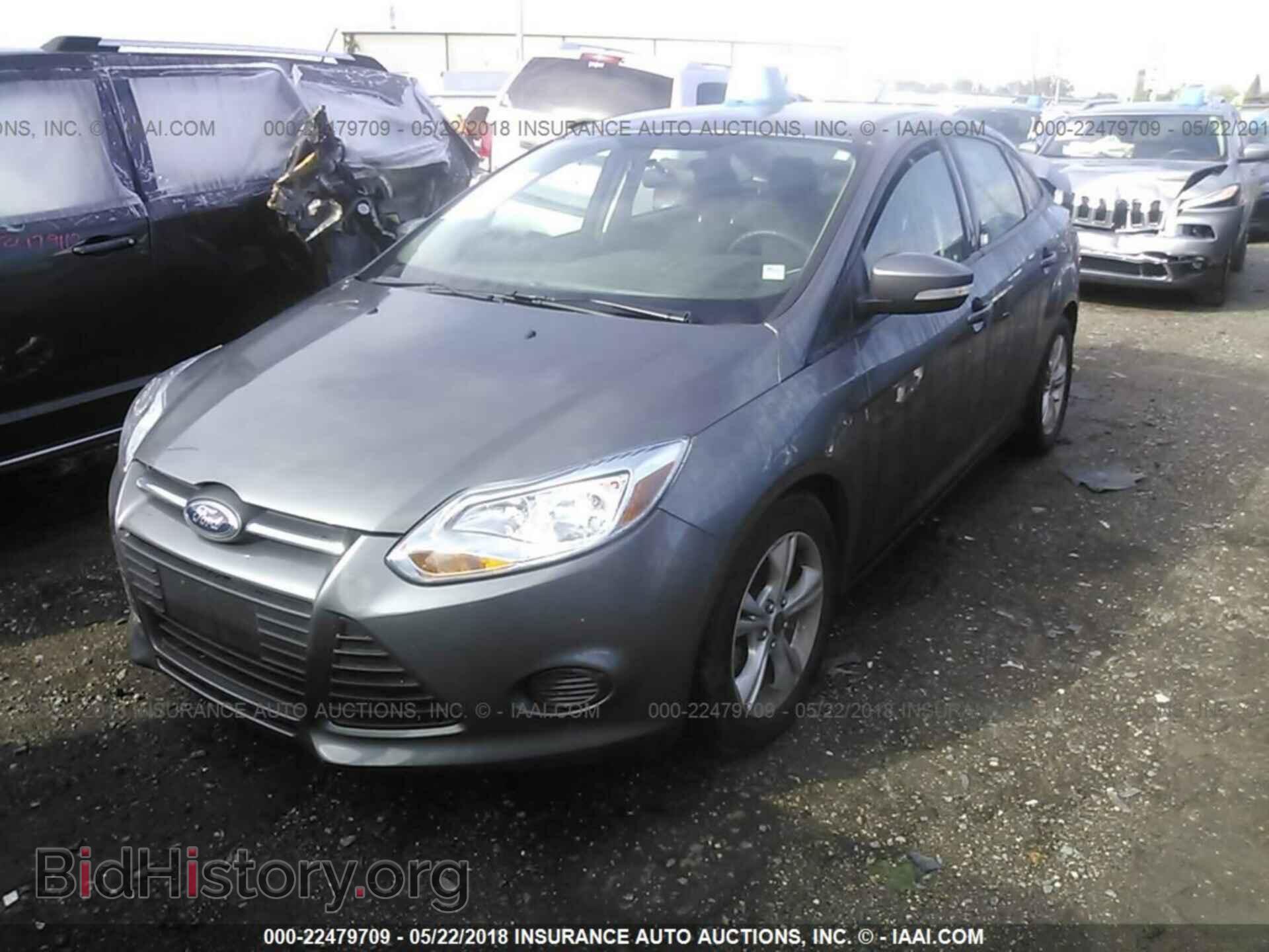 2014 Ford Focus - VIN: 1FADP3F21EL448203 - Photo 2