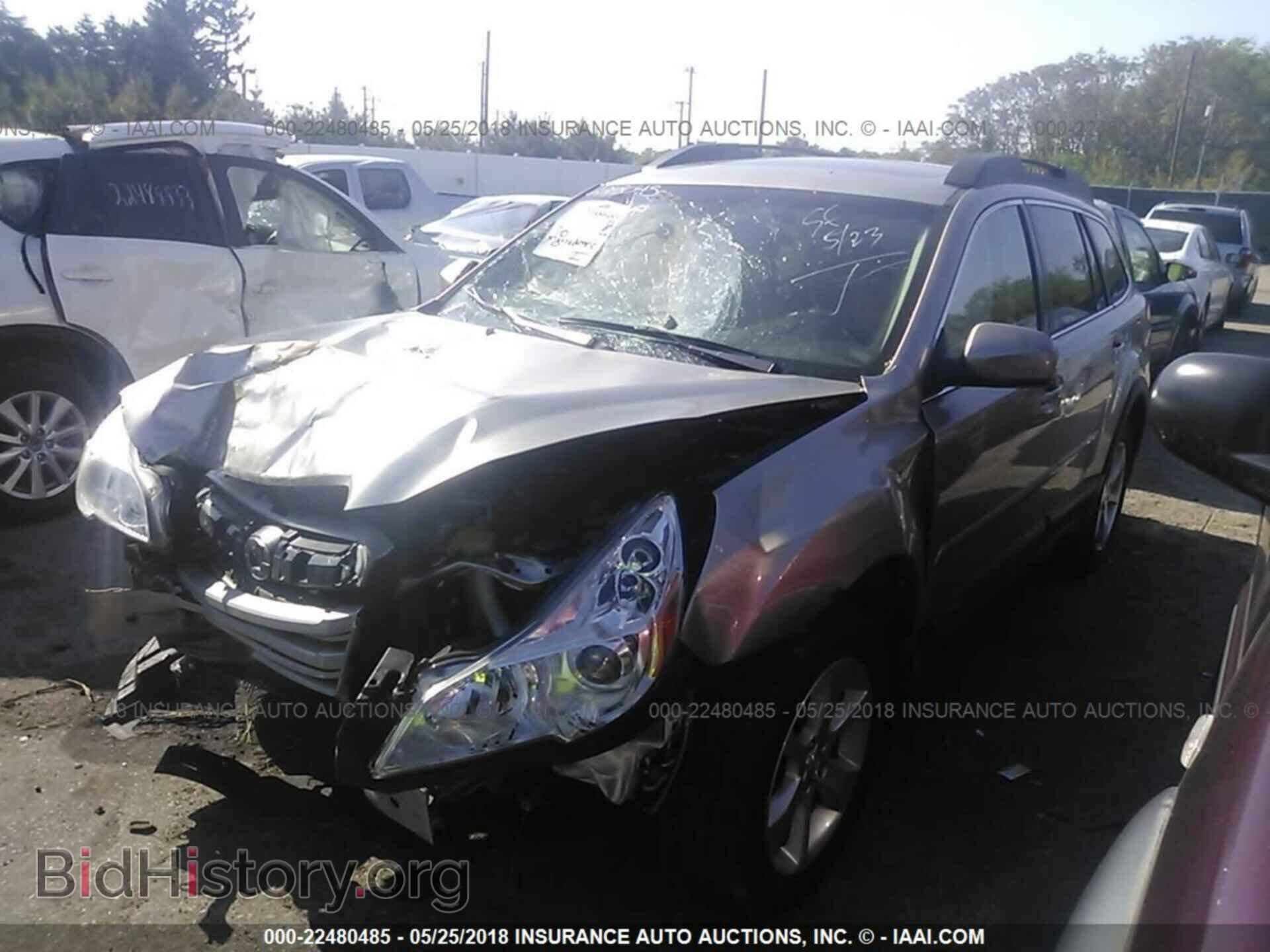 2014 Subaru Outback - VIN: 4S4BRCNC8E3316461 - Фото 2