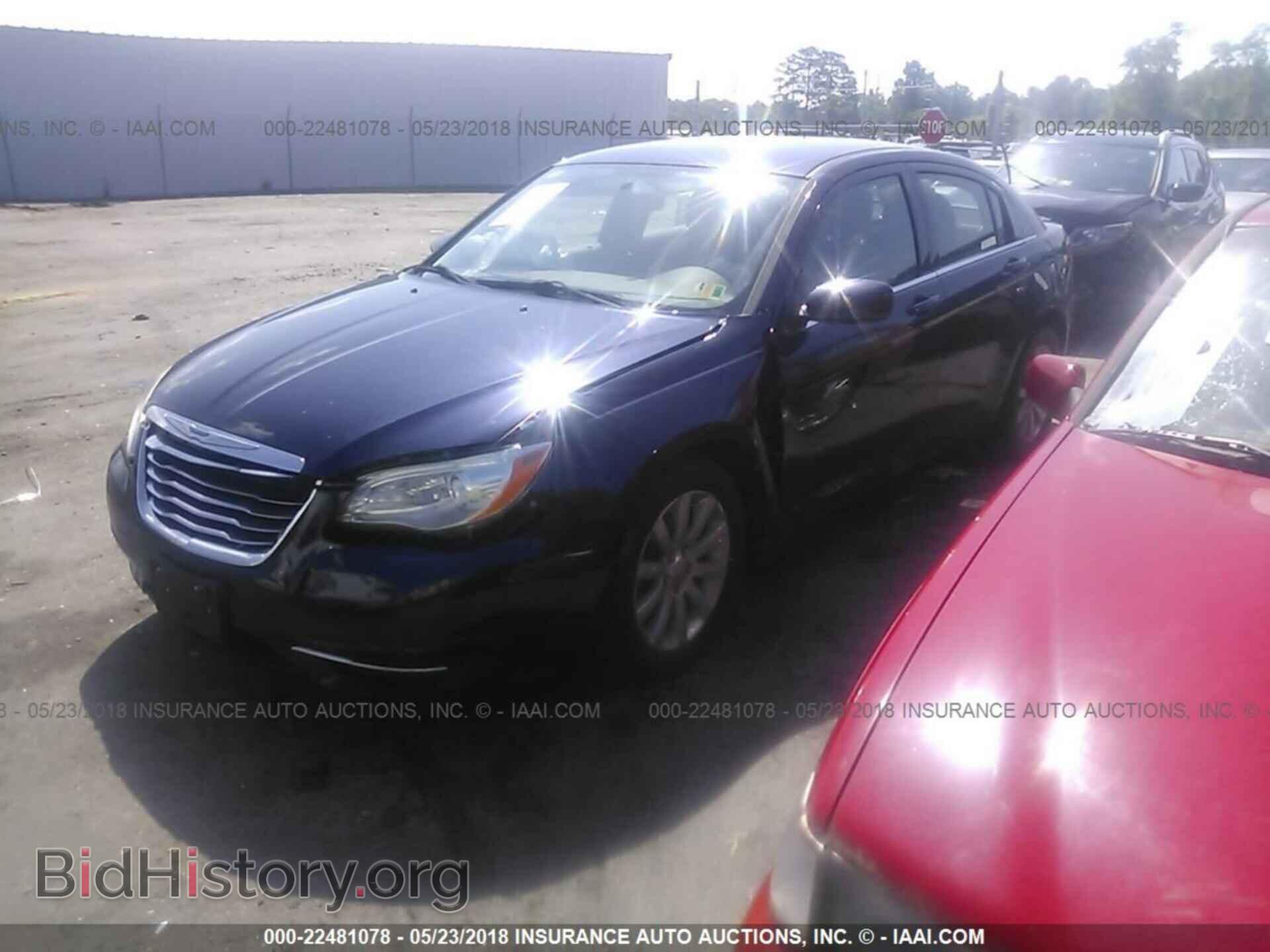2011 Chrysler 200 - VIN: 1C3BC1FB3BN531413 - Фото 2