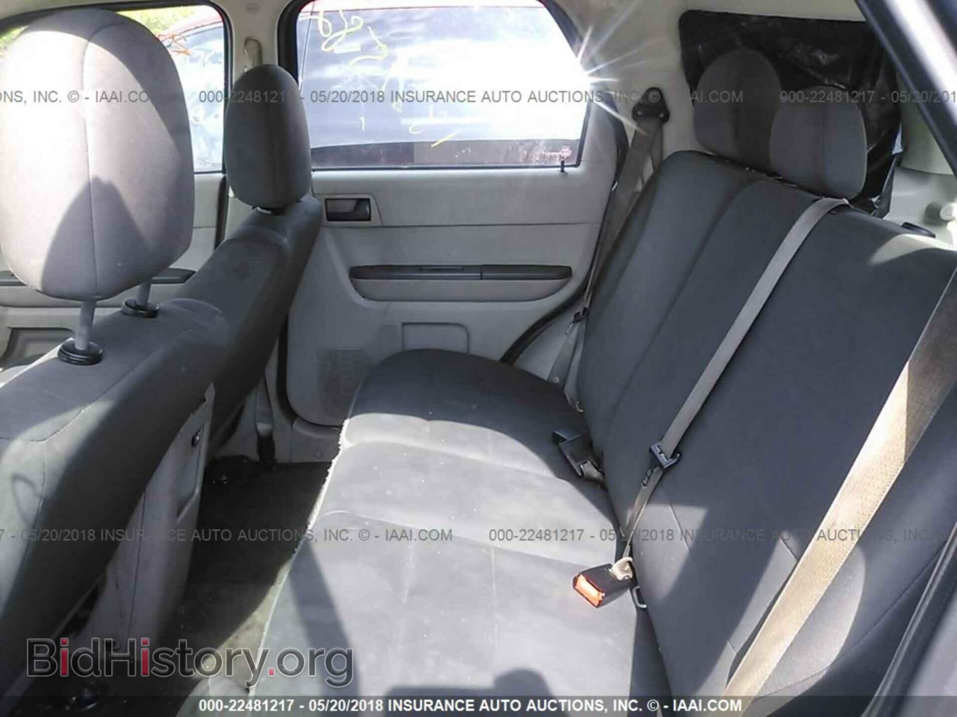 2011 Ford Escape - VIN: 1FMCU0C71BKB10357 - Фото 8