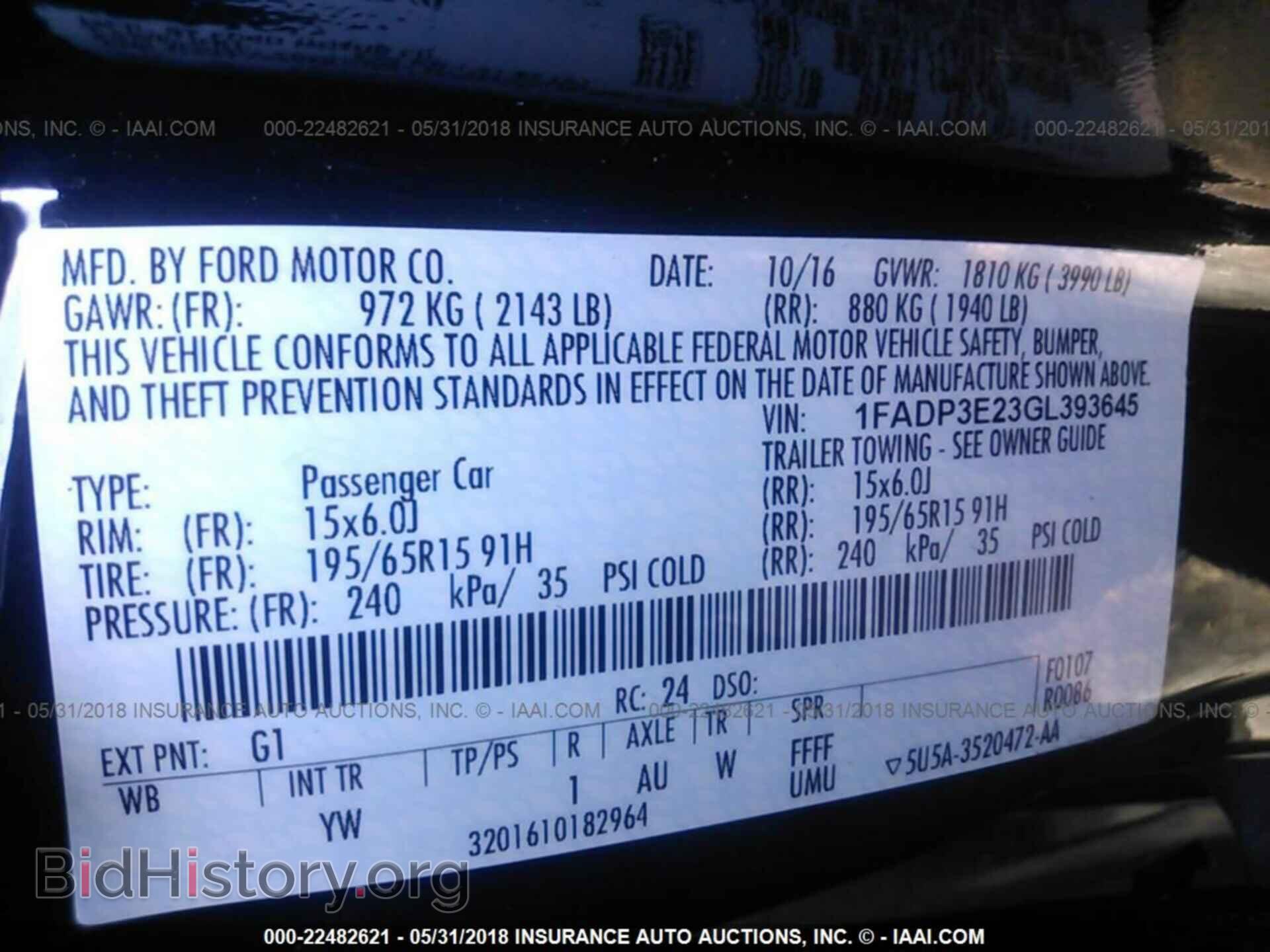 2016 Ford Focus - VIN: 1FADP3E23GL393645 - Photo 9