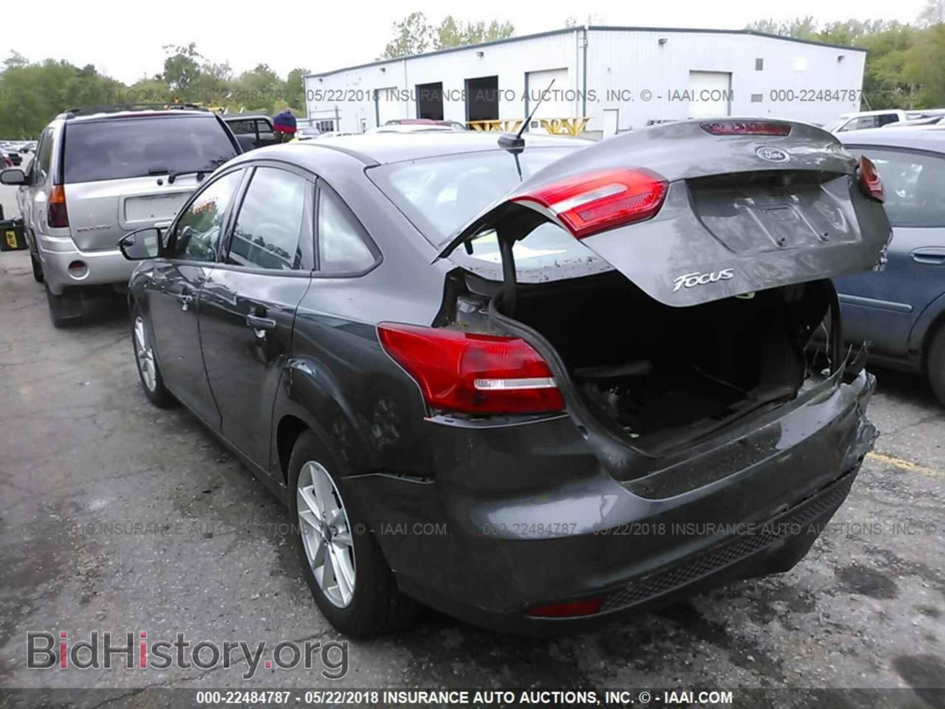 2016 Ford Focus - VIN: 1FADP3F20GL244561 - Фото 3