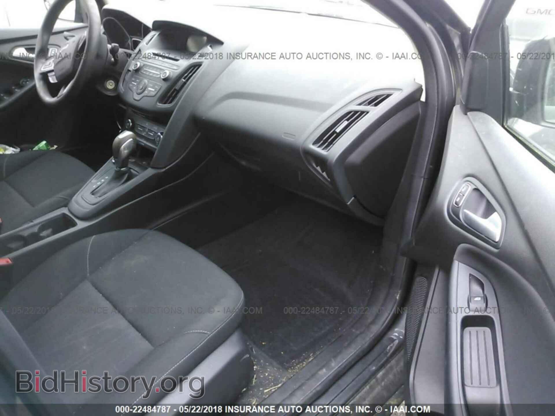 2016 Ford Focus - VIN: 1FADP3F20GL244561 - Фото 5