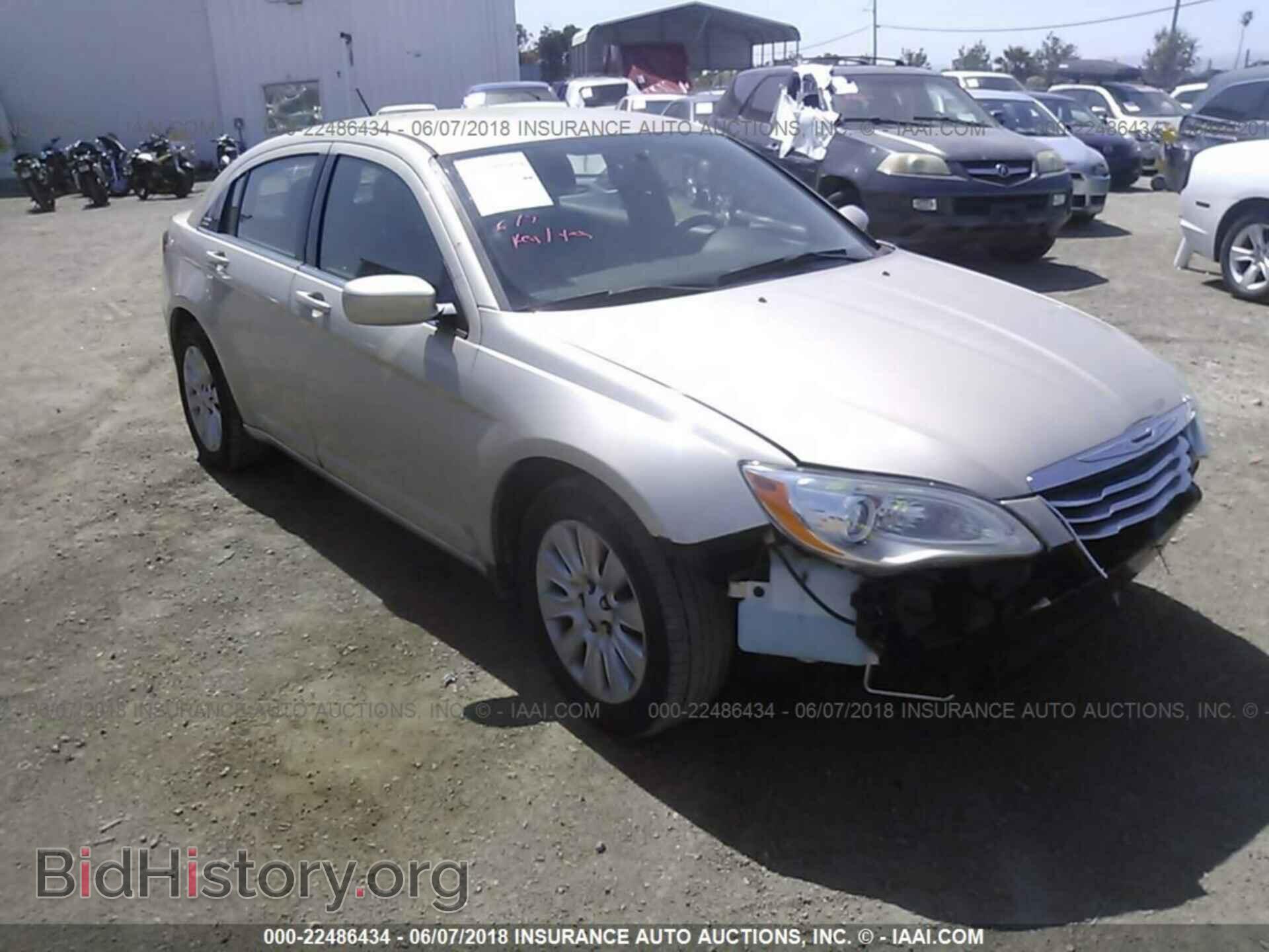 Photo 1C3CCBAB0DN734604 - Chrysler 200 2013