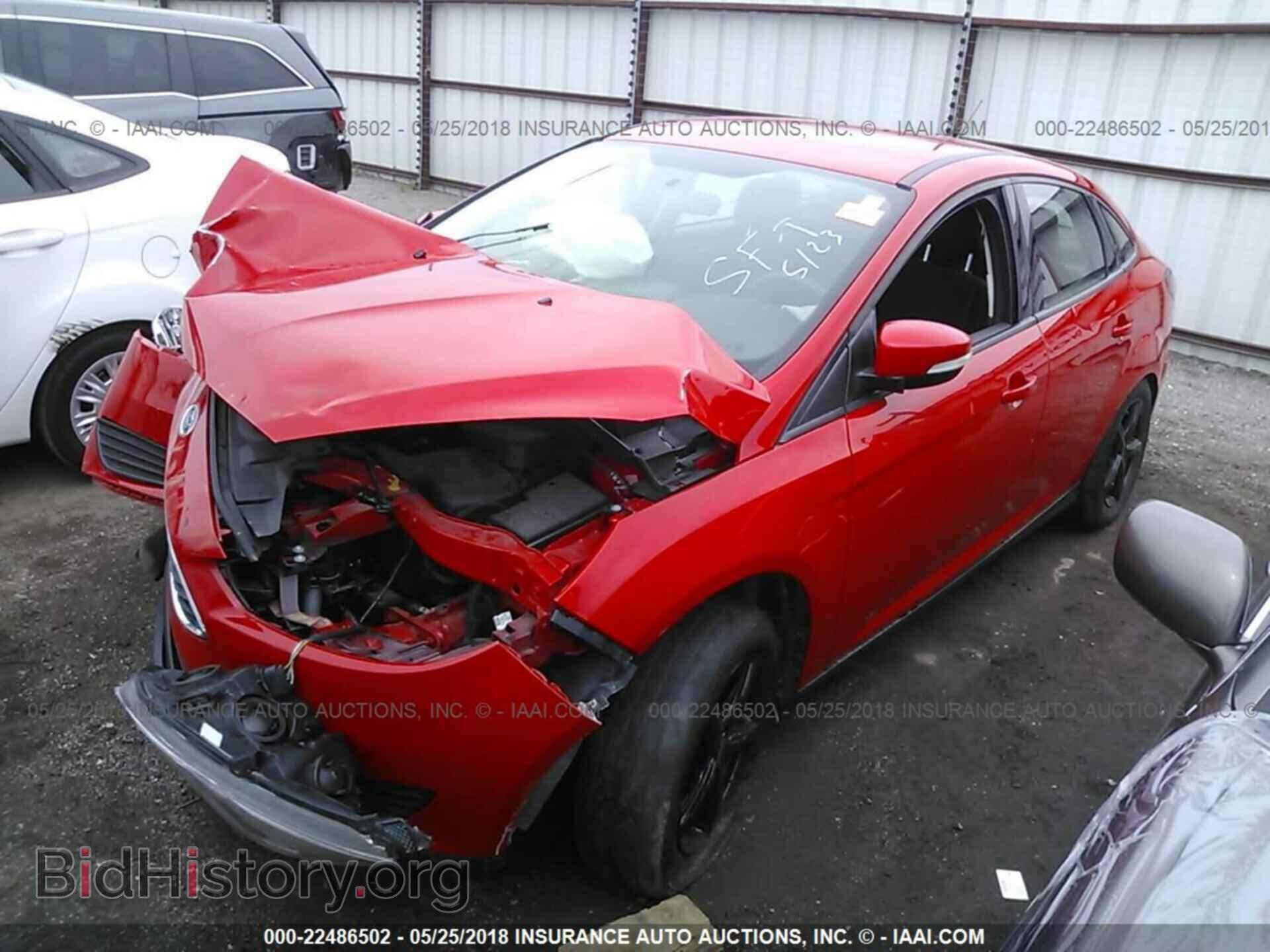 2016 Ford Focus - VIN: 1FADP3F24GL404876 - Фото 2