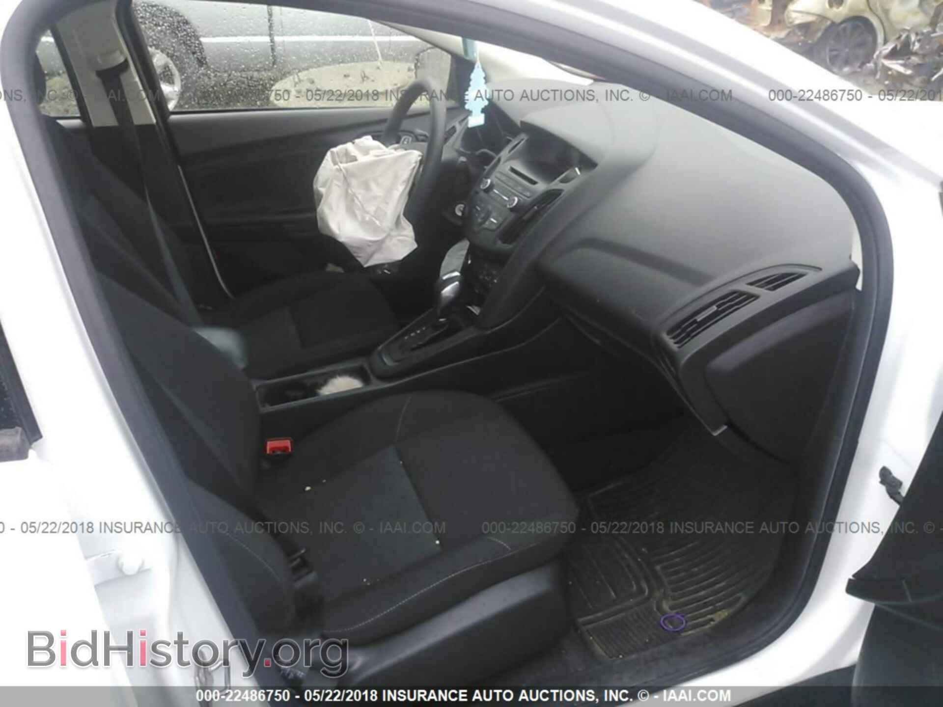 2015 Ford Focus - VIN: 1FADP3F20FL226530 - Photo 5