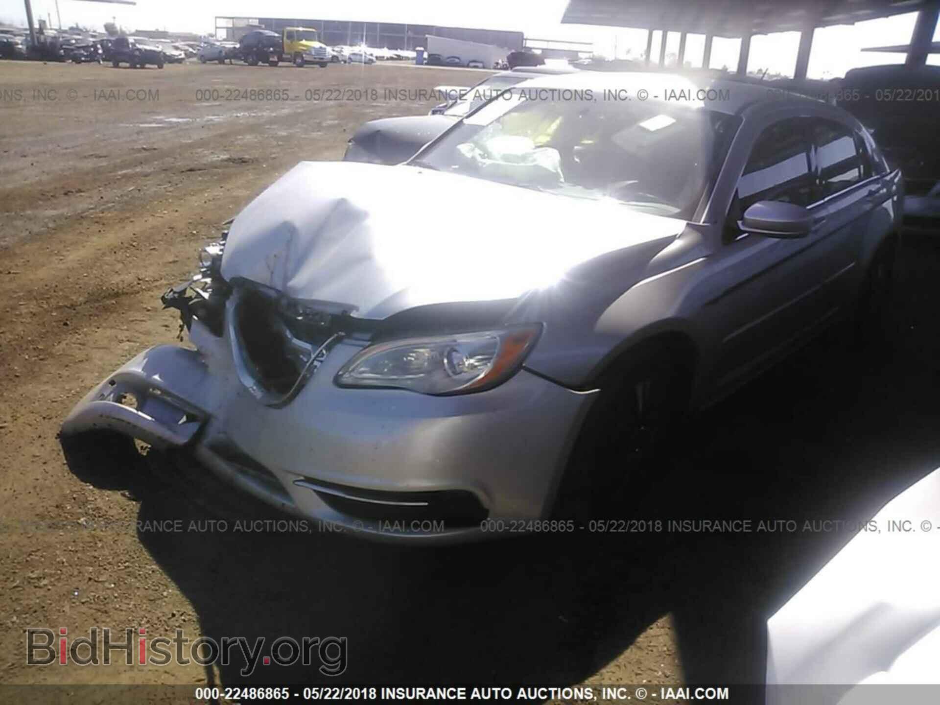 2012 CHRYSLER 200 - VIN: 1C3CCBAG6CN246316 - Фото 2