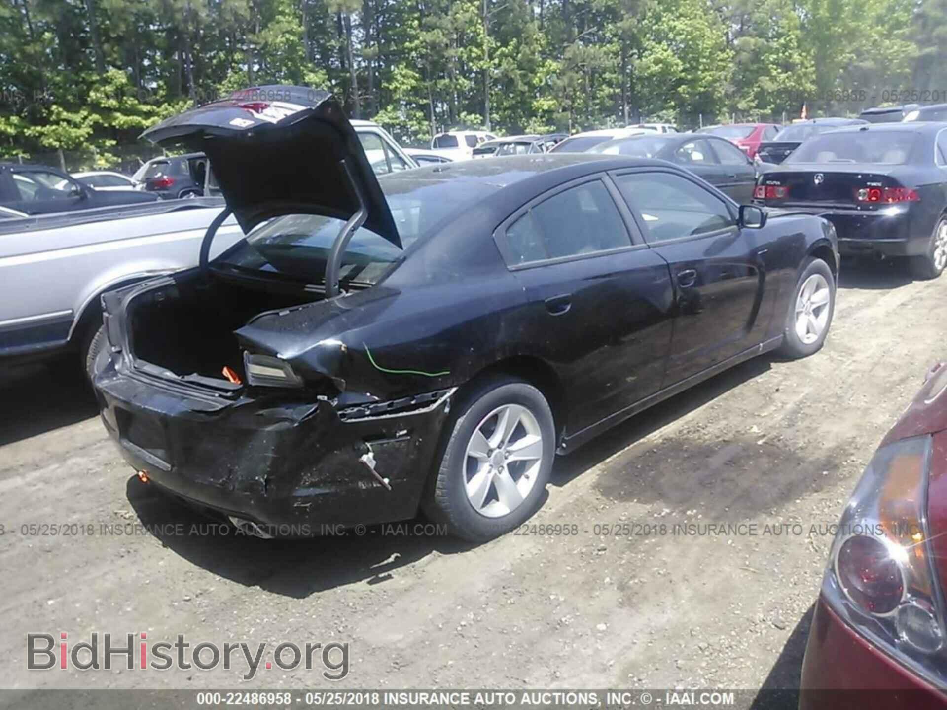 2011 Dodge Charger - VIN: 2B3CL3CG6BH543402 - Фото 4