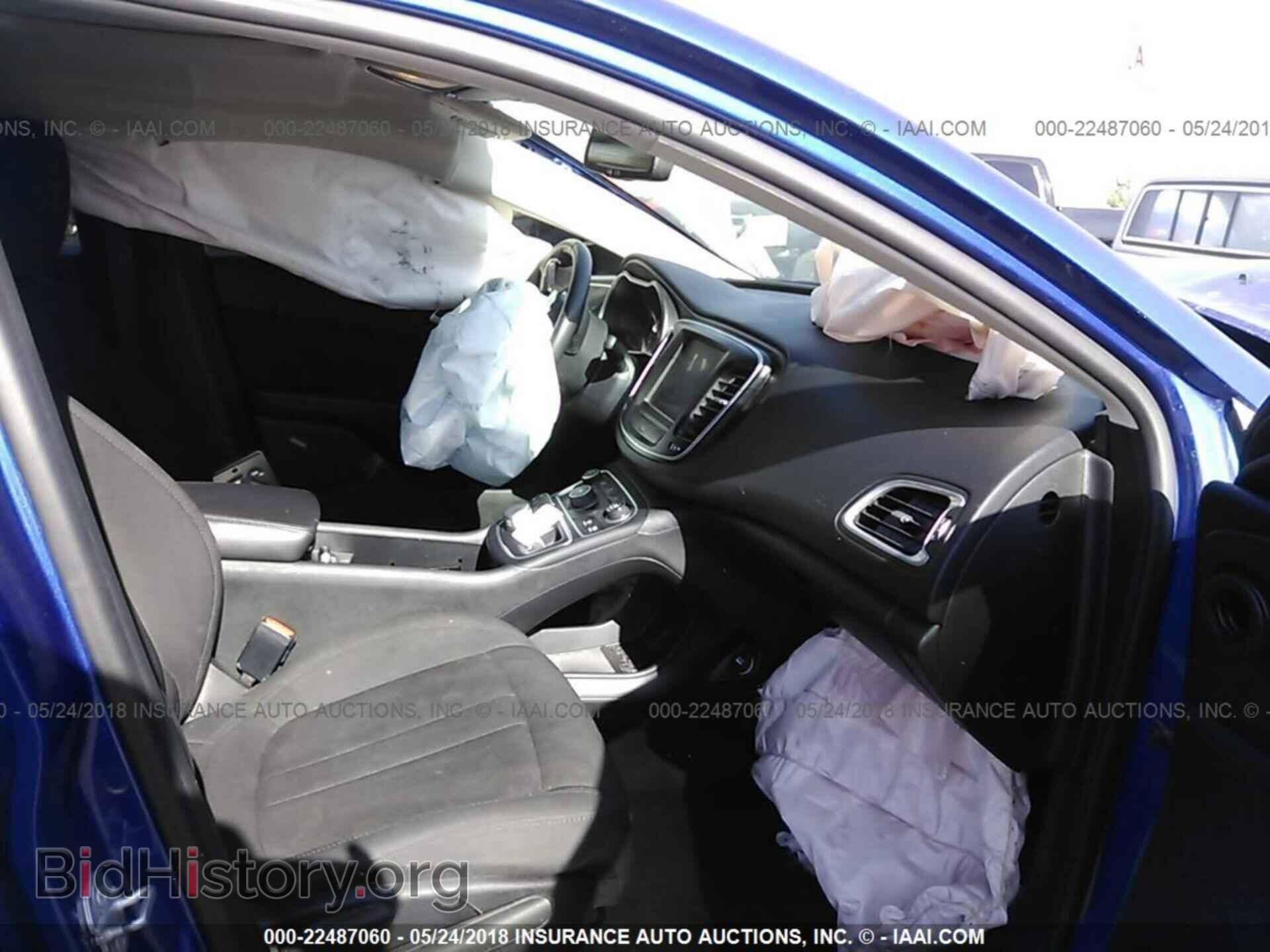 2016 Chrysler 200 - VIN: 1C3CCCAB9GN137431 - Photo 5
