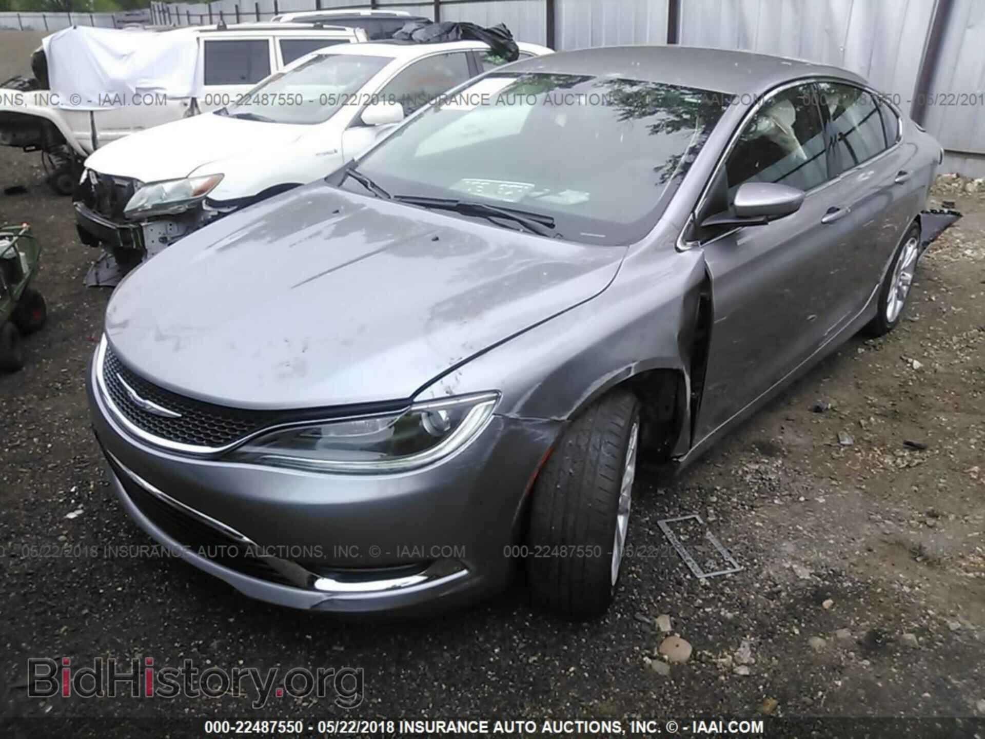 2016 Chrysler 200 - VIN: 1C3CCCAG5GN169742 - Photo 2