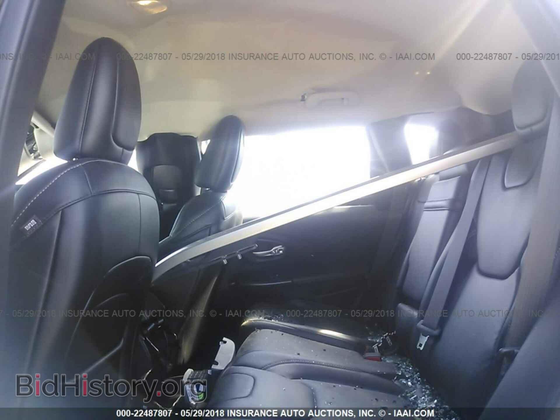 2015 Jeep Cherokee - VIN: 1C4PJMDS2FW652137 - Photo 8