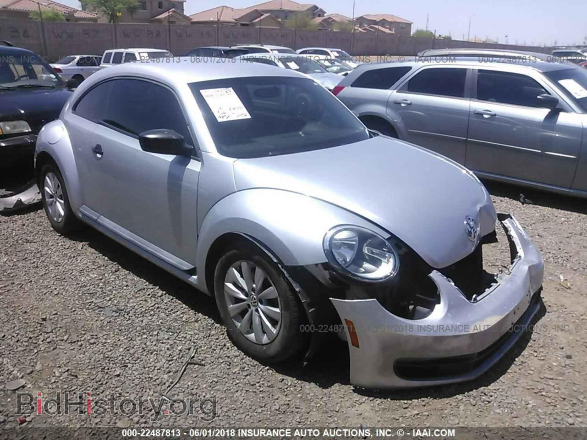 Фотография 3VWFP7AT6EM623700 - Volkswagen Beetle 2014