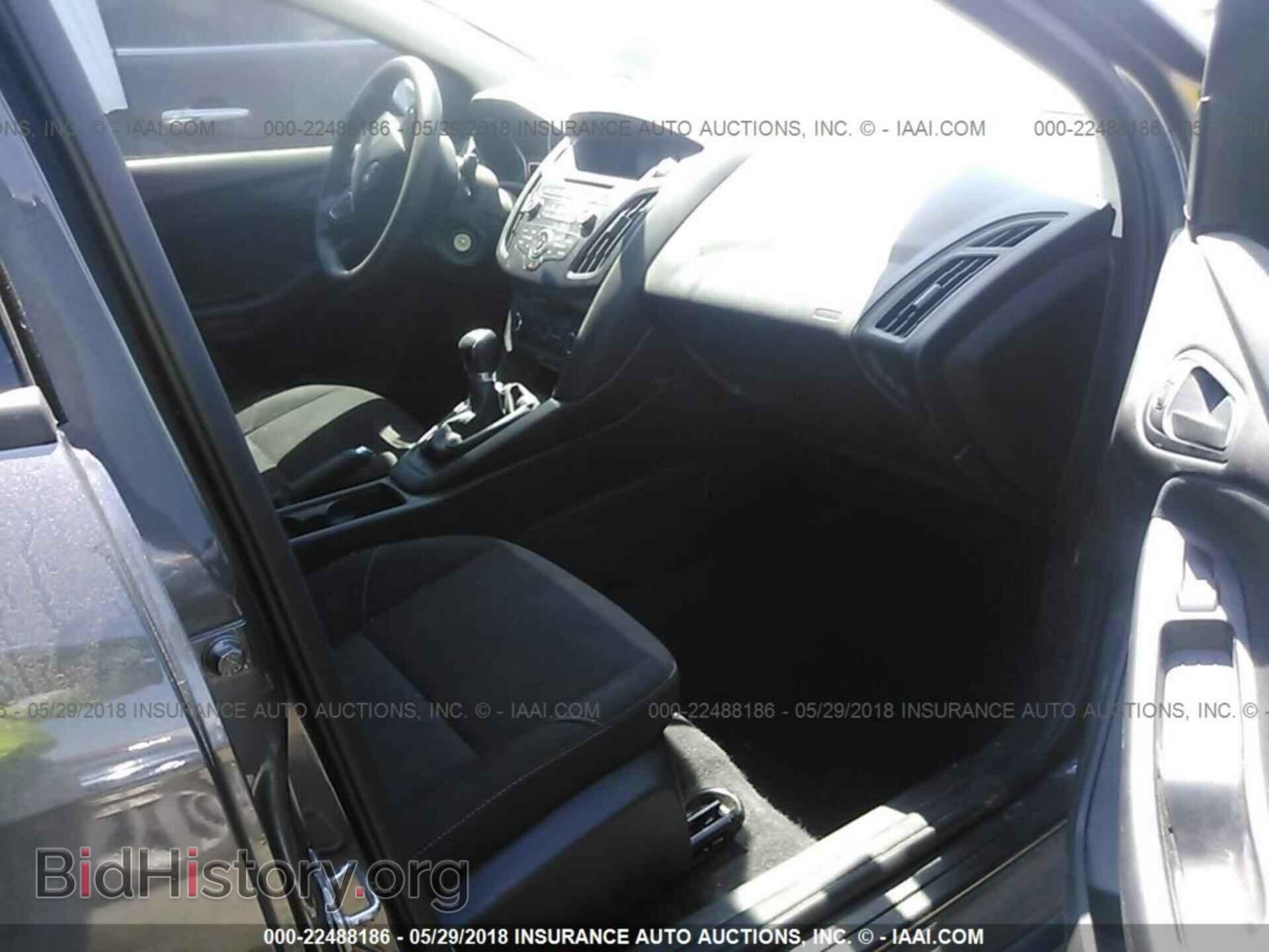 2015 Ford Focus - VIN: 1FADP3E22FL368430 - Photo 5