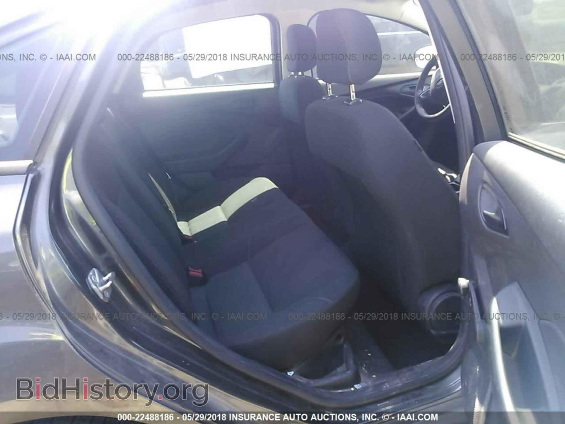 2015 Ford Focus - VIN: 1FADP3E22FL368430 - Photo 8