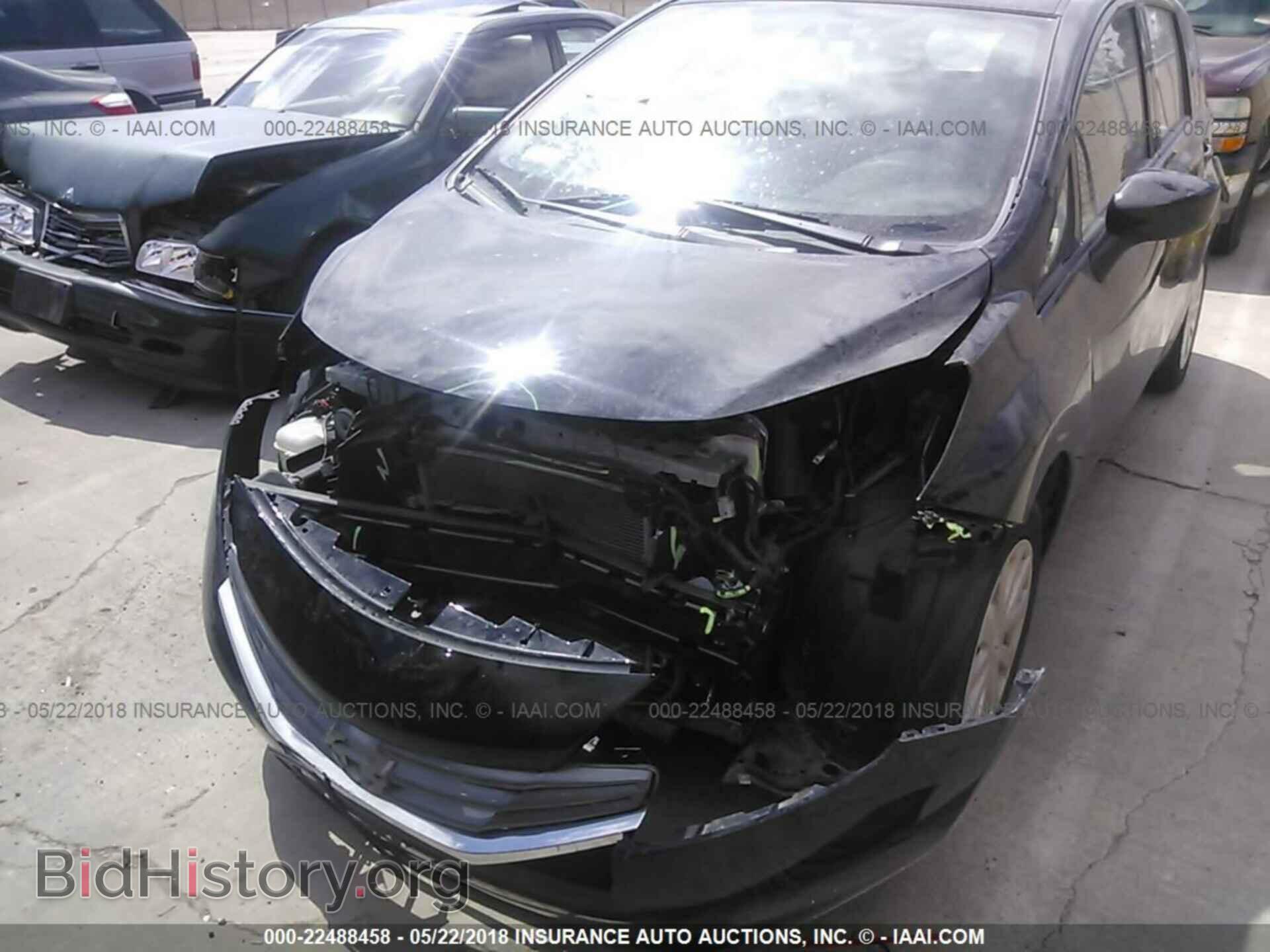 2016 Nissan Versa note - VIN: 3N1CE2CP6GL398253 - Photo 2