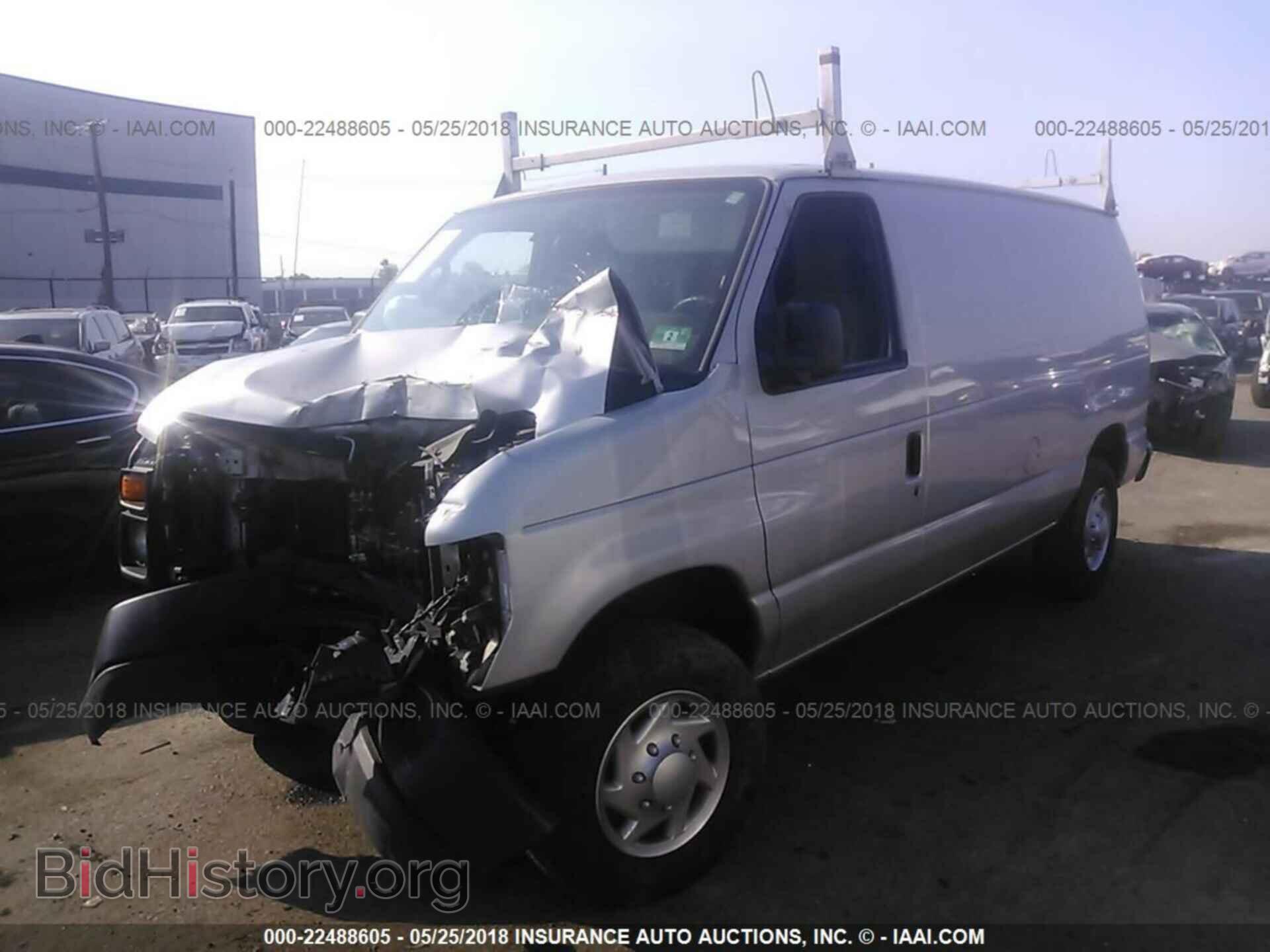 2011 Ford Econoline - VIN: 1FTNE2EL3BDB32493 - Photo 2